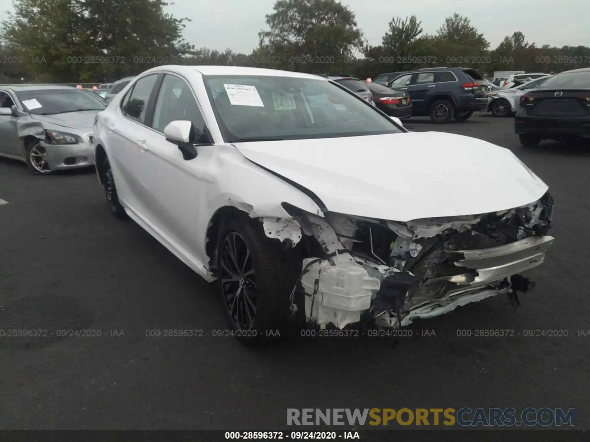 1 Photograph of a damaged car 4T1G11AK3LU332136 TOYOTA CAMRY 2020