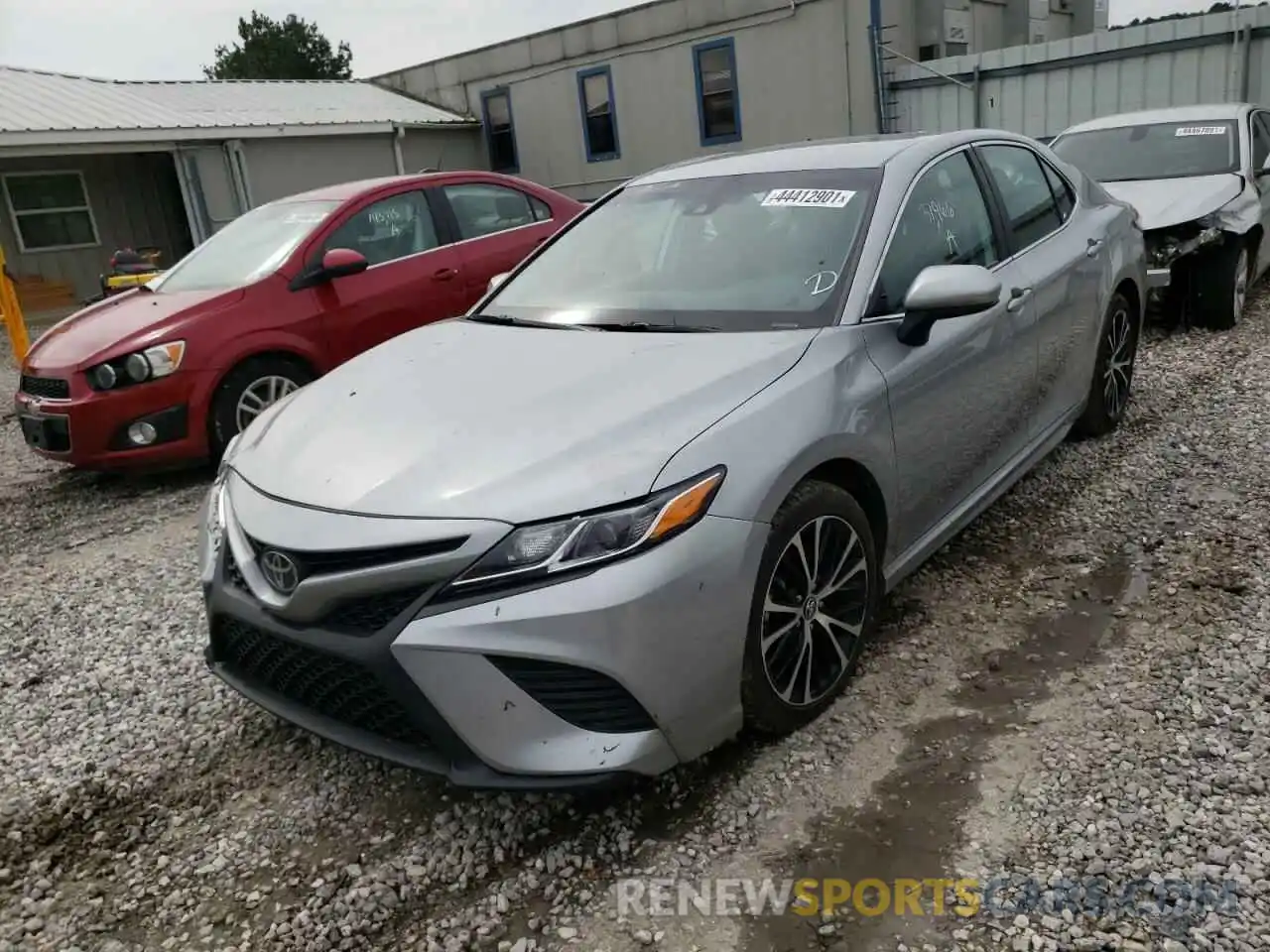 2 Photograph of a damaged car 4T1G11AK3LU332430 TOYOTA CAMRY 2020