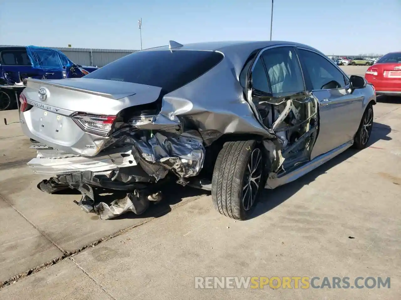 4 Photograph of a damaged car 4T1G11AK3LU333237 TOYOTA CAMRY 2020