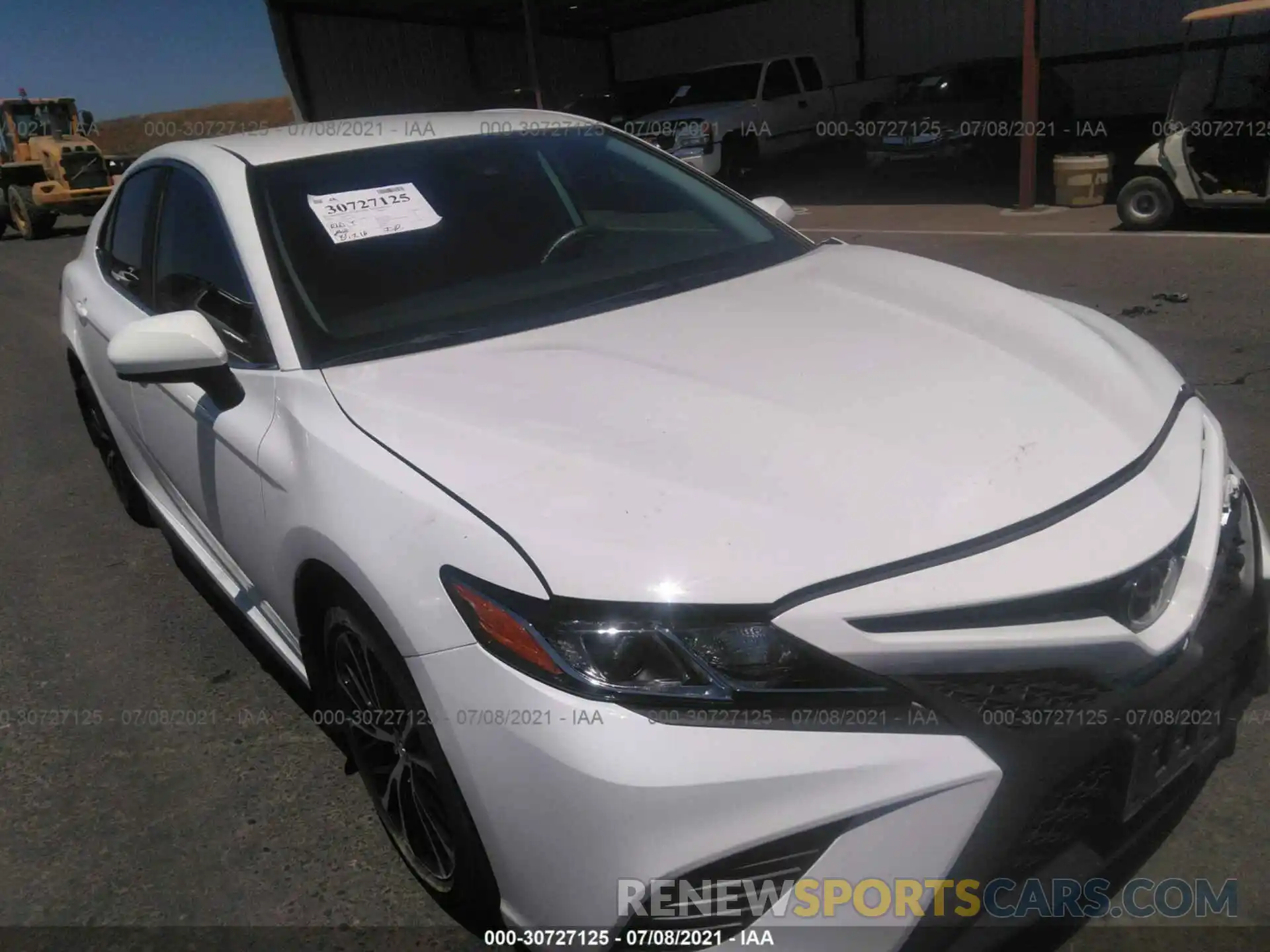 1 Photograph of a damaged car 4T1G11AK3LU335232 TOYOTA CAMRY 2020