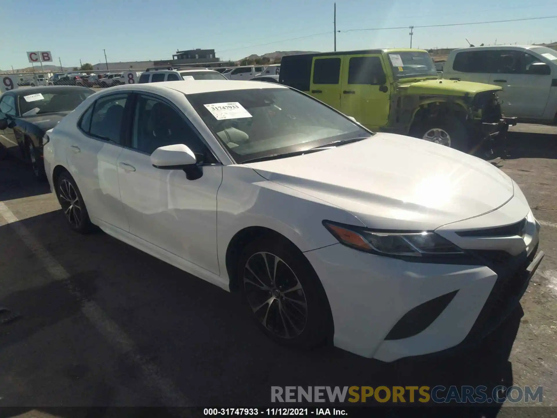 1 Photograph of a damaged car 4T1G11AK3LU337370 TOYOTA CAMRY 2020