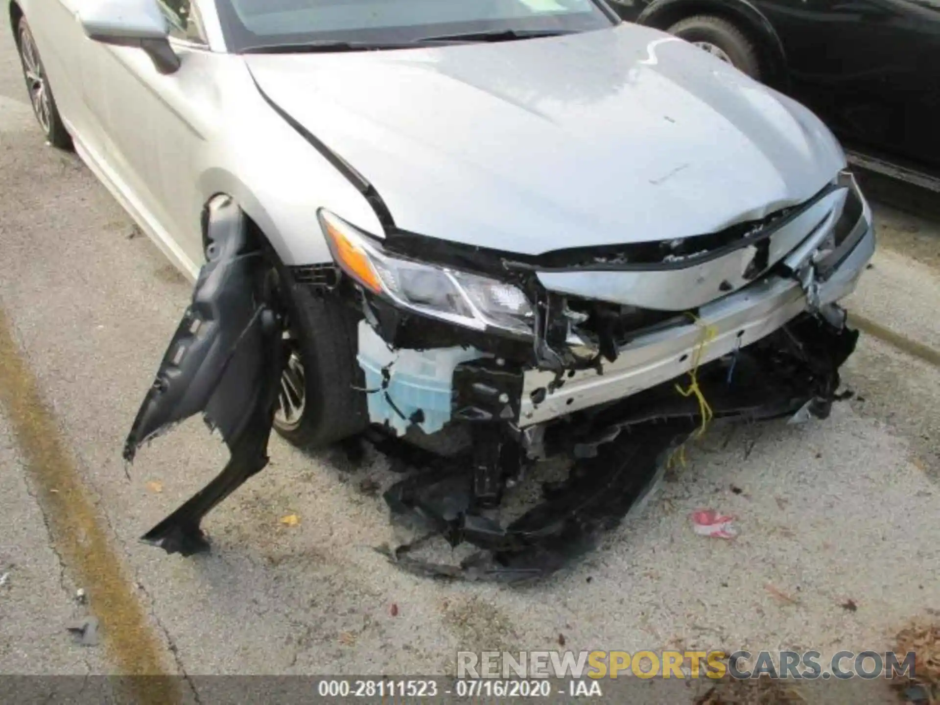 2 Photograph of a damaged car 4T1G11AK3LU337501 TOYOTA CAMRY 2020