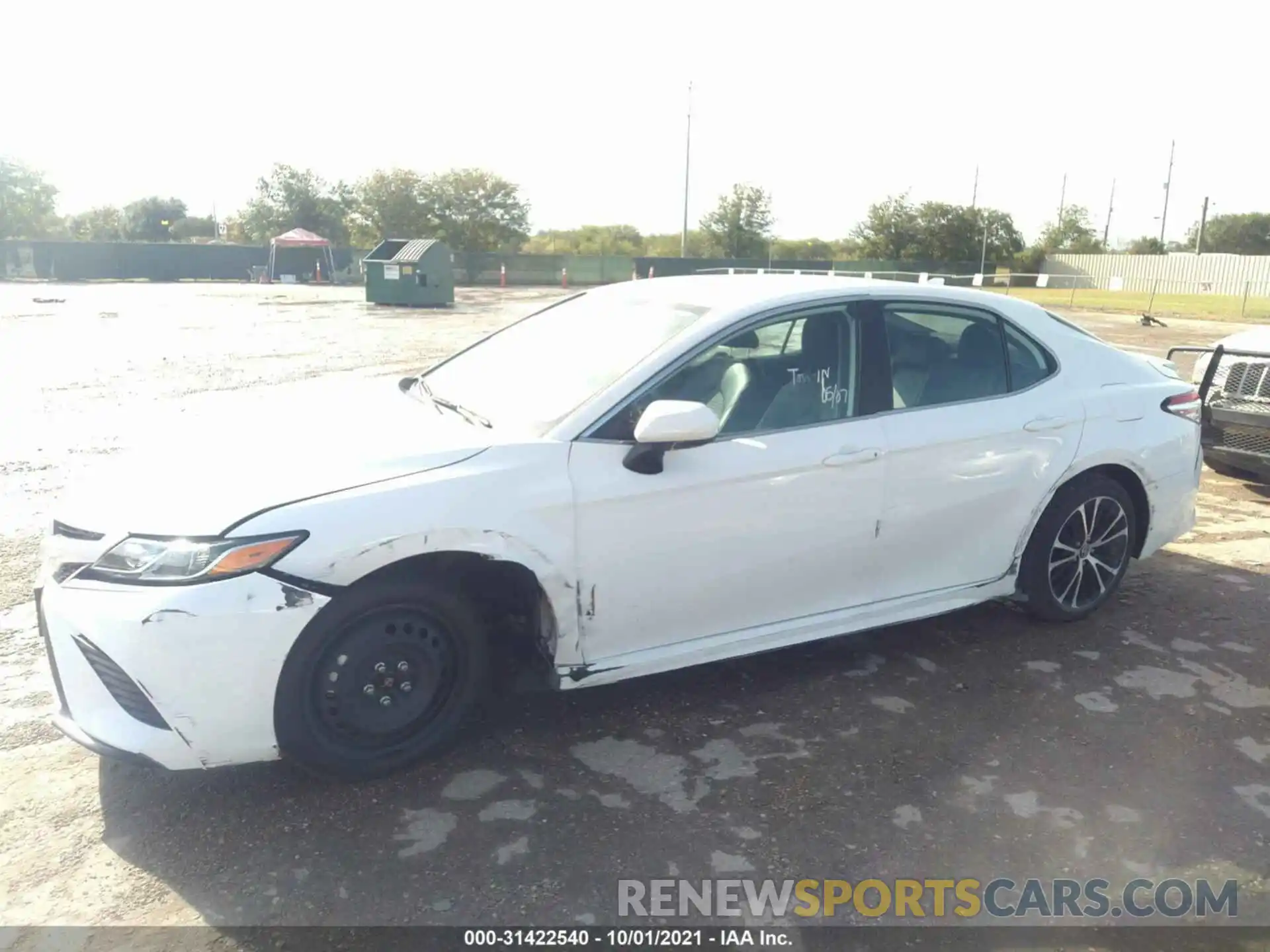 6 Photograph of a damaged car 4T1G11AK3LU338079 TOYOTA CAMRY 2020