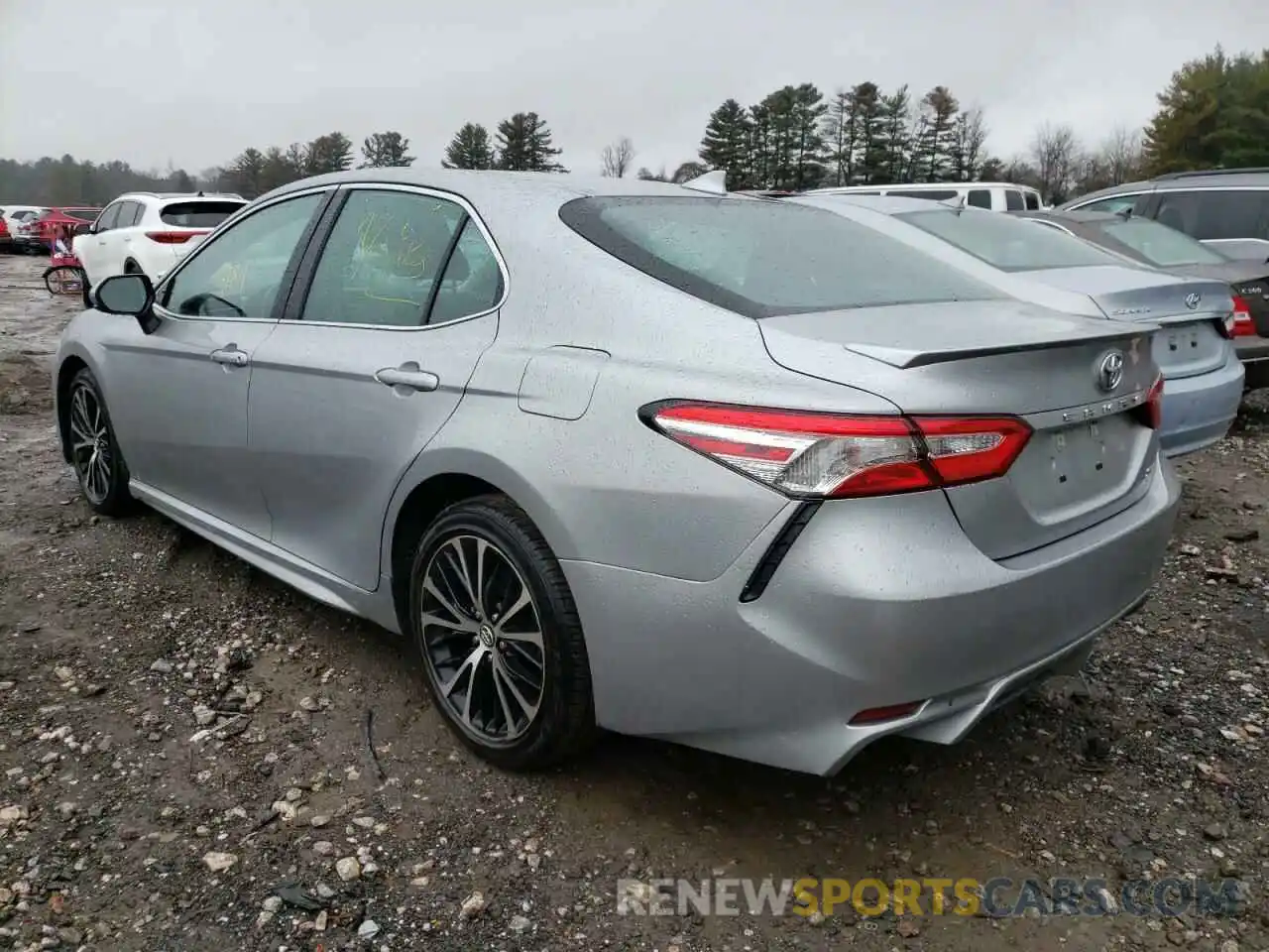 3 Photograph of a damaged car 4T1G11AK3LU339295 TOYOTA CAMRY 2020