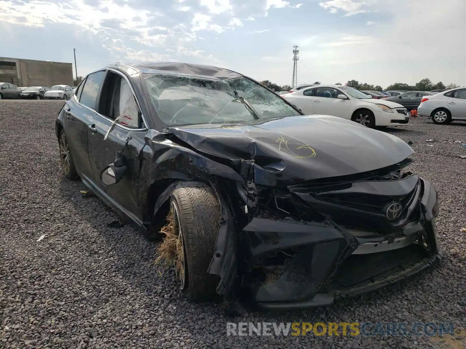 1 Photograph of a damaged car 4T1G11AK3LU339345 TOYOTA CAMRY 2020