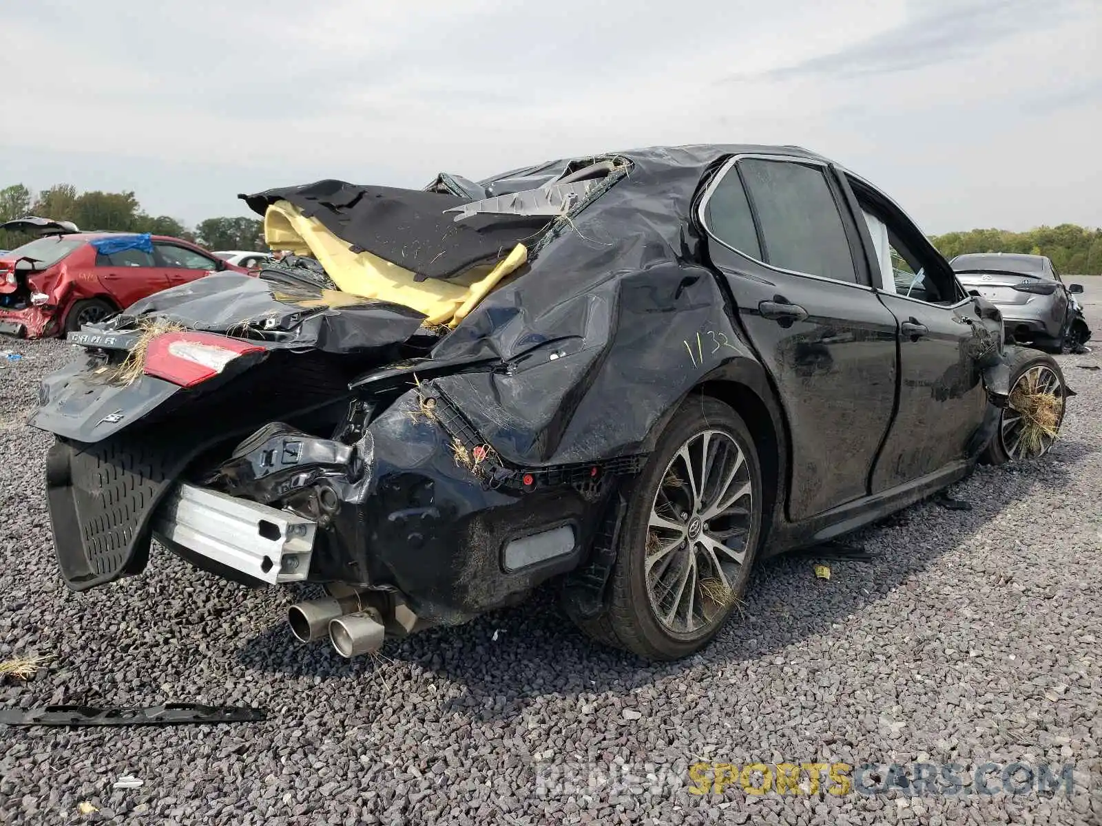 4 Photograph of a damaged car 4T1G11AK3LU339345 TOYOTA CAMRY 2020