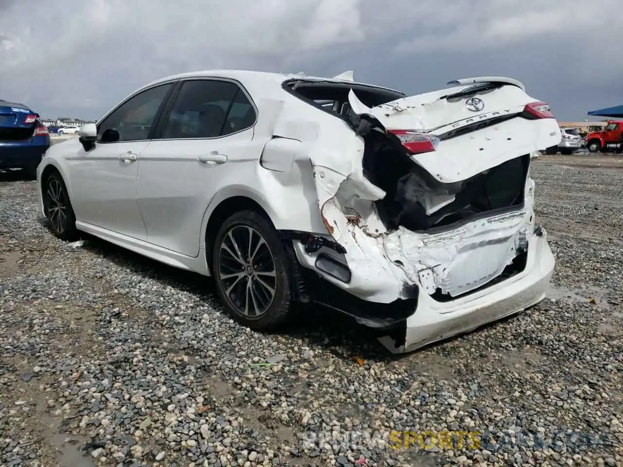 3 Photograph of a damaged car 4T1G11AK3LU339457 TOYOTA CAMRY 2020