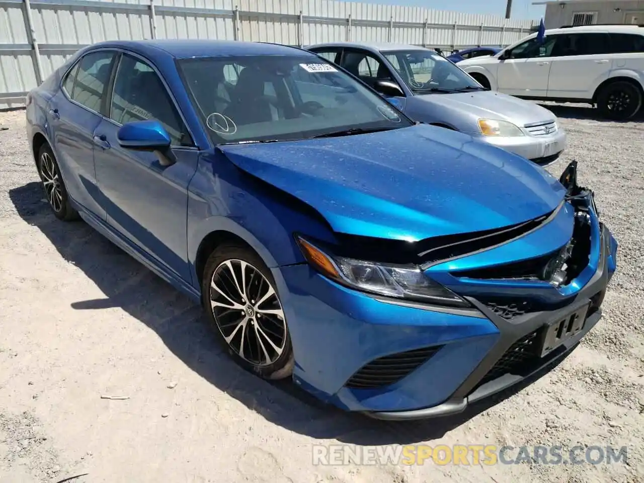 1 Photograph of a damaged car 4T1G11AK3LU352645 TOYOTA CAMRY 2020