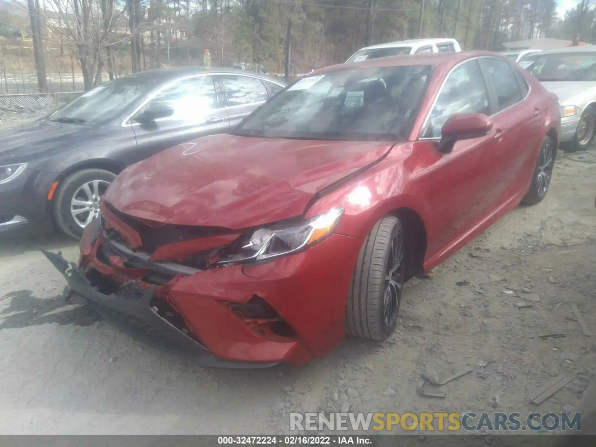 2 Photograph of a damaged car 4T1G11AK3LU360776 TOYOTA CAMRY 2020