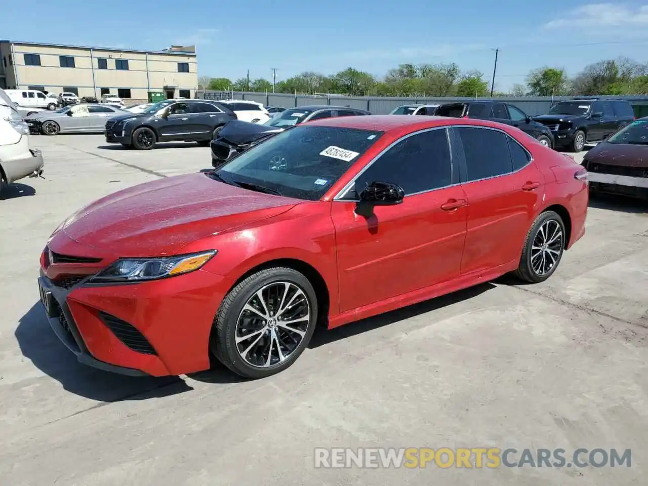 1 Photograph of a damaged car 4T1G11AK3LU360955 TOYOTA CAMRY 2020