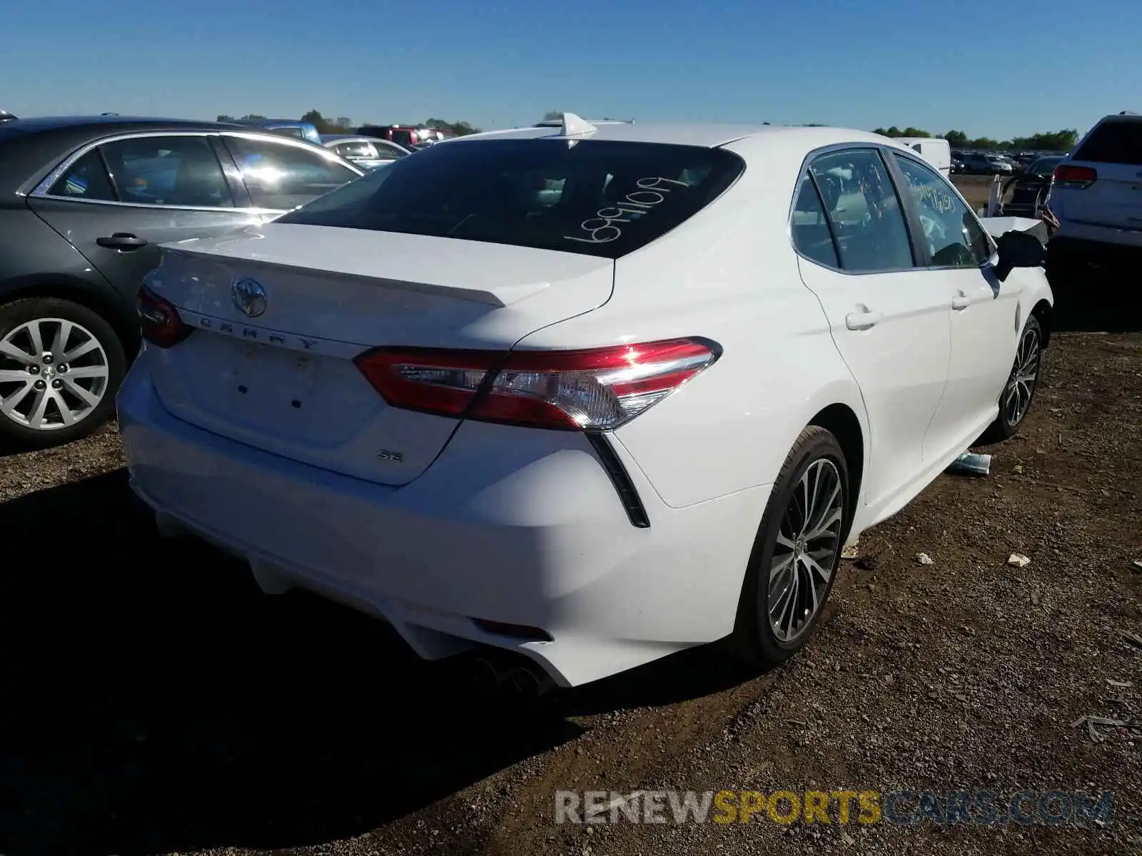 4 Photograph of a damaged car 4T1G11AK3LU362544 TOYOTA CAMRY 2020