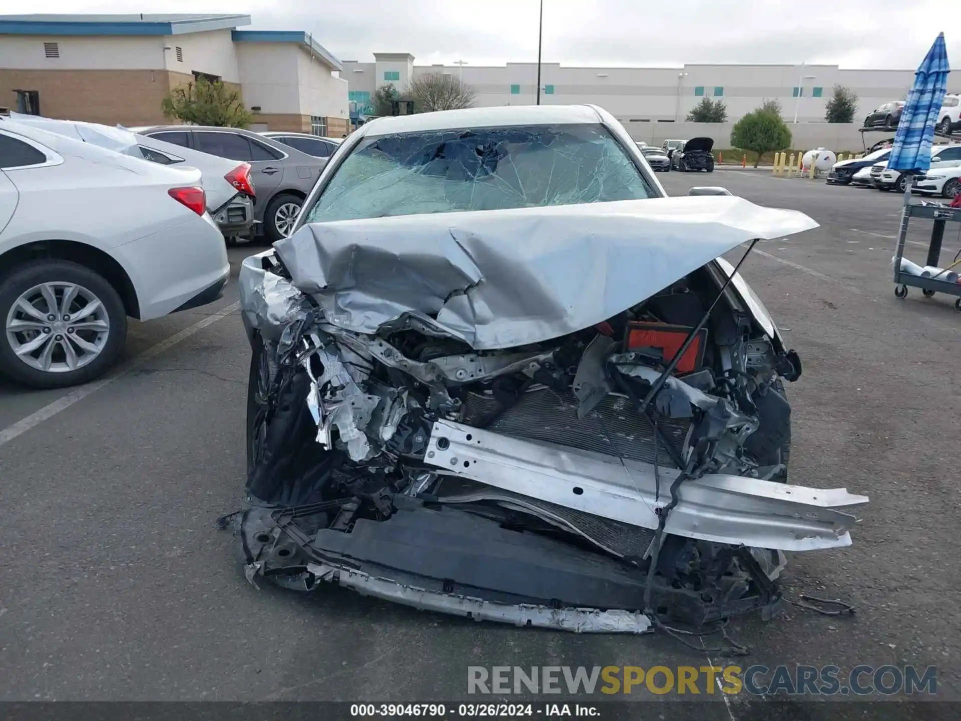 13 Photograph of a damaged car 4T1G11AK3LU376380 TOYOTA CAMRY 2020