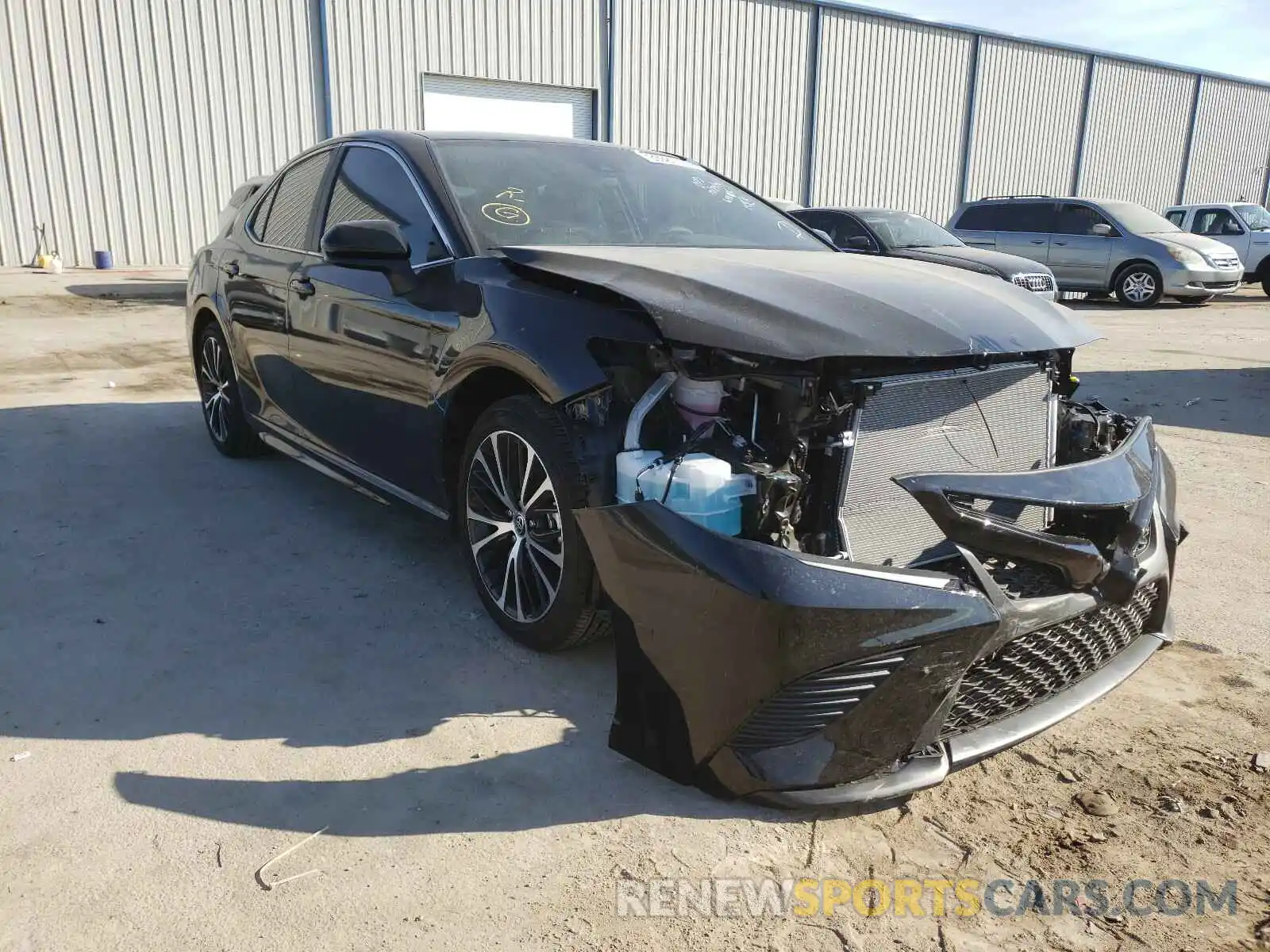 1 Photograph of a damaged car 4T1G11AK3LU384057 TOYOTA CAMRY 2020