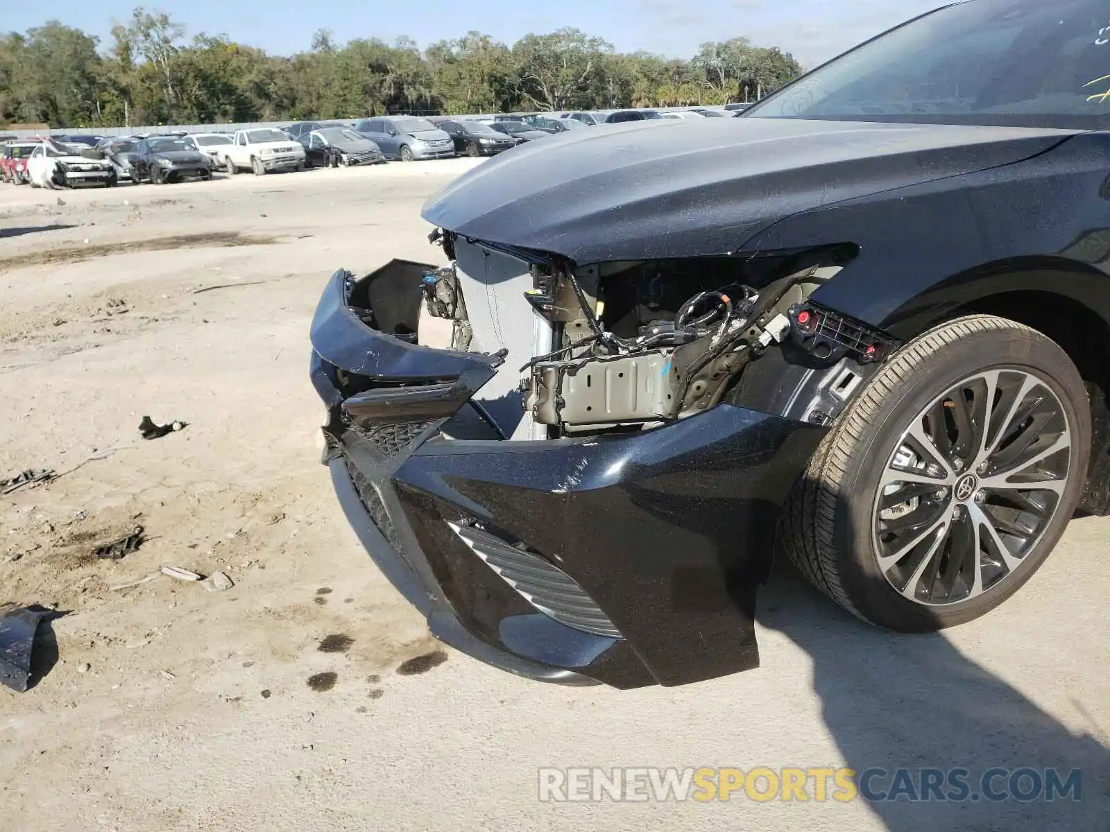 9 Photograph of a damaged car 4T1G11AK3LU384057 TOYOTA CAMRY 2020