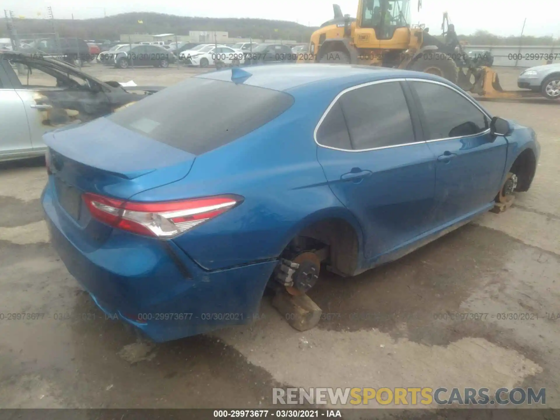 4 Фотография поврежденного автомобиля 4T1G11AK3LU384950 TOYOTA CAMRY 2020