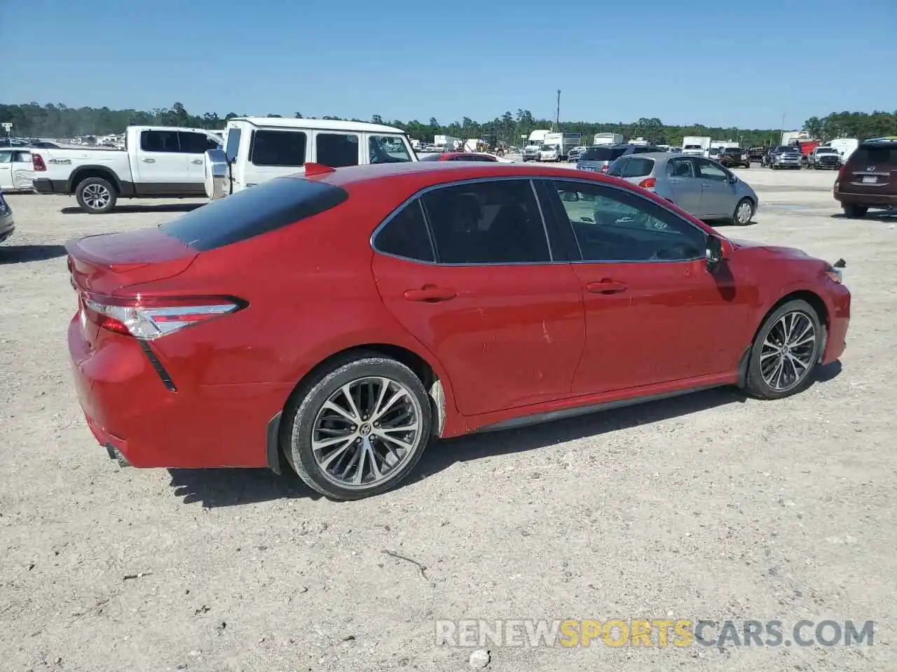 3 Photograph of a damaged car 4T1G11AK3LU390490 TOYOTA CAMRY 2020