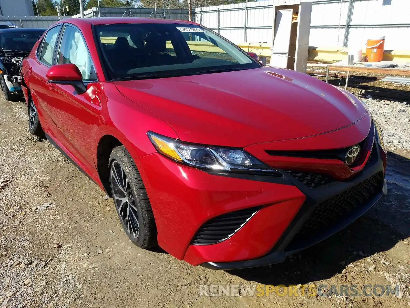 1 Photograph of a damaged car 4T1G11AK3LU392109 TOYOTA CAMRY 2020