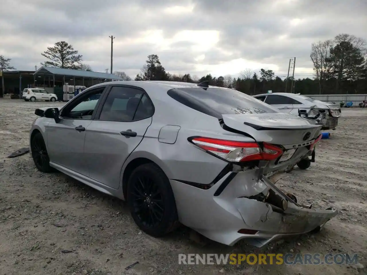 3 Photograph of a damaged car 4T1G11AK3LU397133 TOYOTA CAMRY 2020