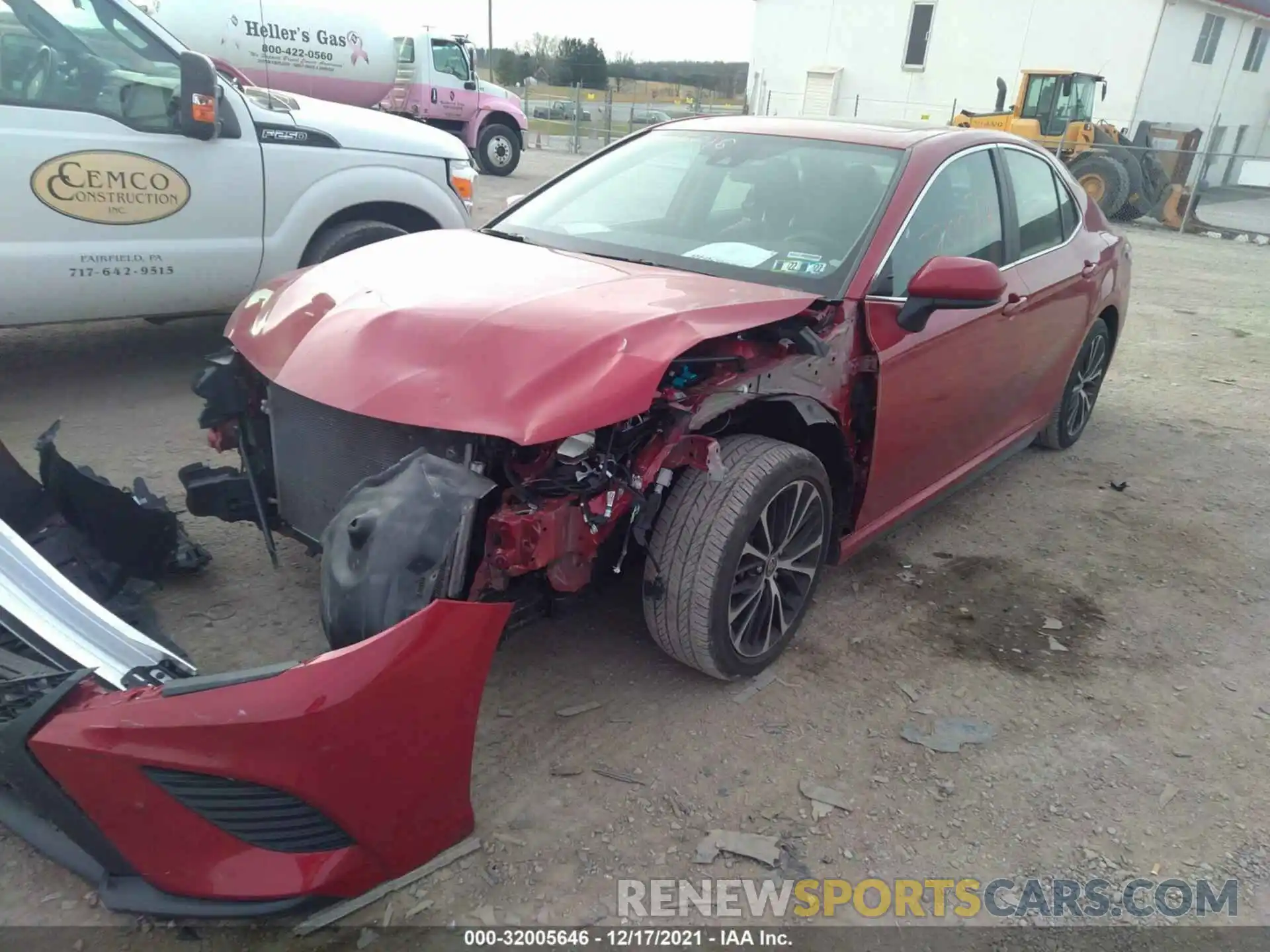 2 Photograph of a damaged car 4T1G11AK3LU398041 TOYOTA CAMRY 2020