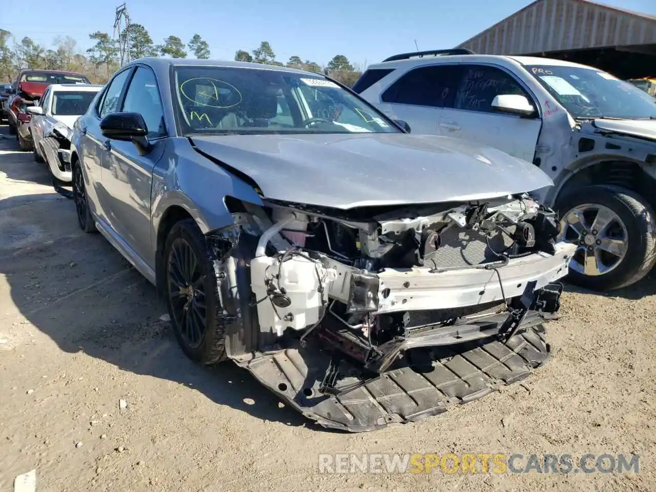 1 Photograph of a damaged car 4T1G11AK3LU400063 TOYOTA CAMRY 2020