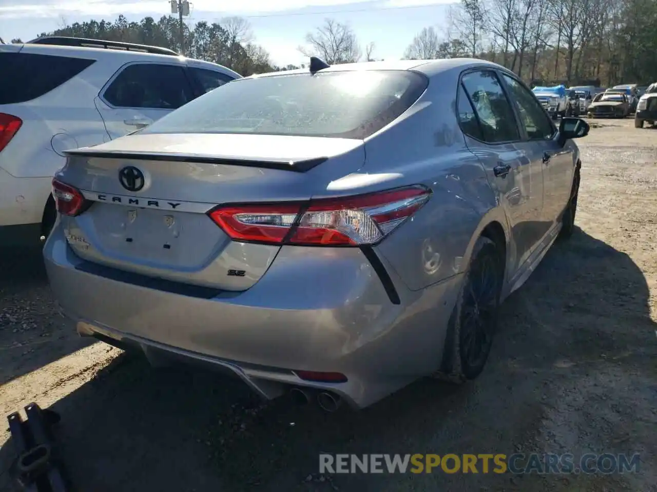 4 Photograph of a damaged car 4T1G11AK3LU400063 TOYOTA CAMRY 2020