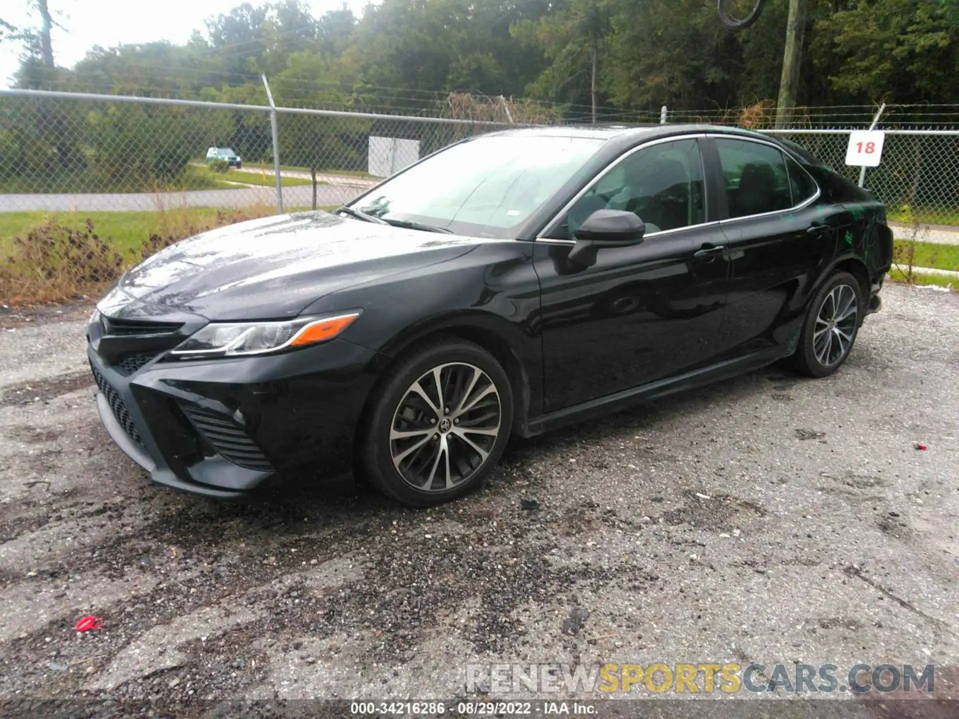 2 Photograph of a damaged car 4T1G11AK3LU501250 TOYOTA CAMRY 2020