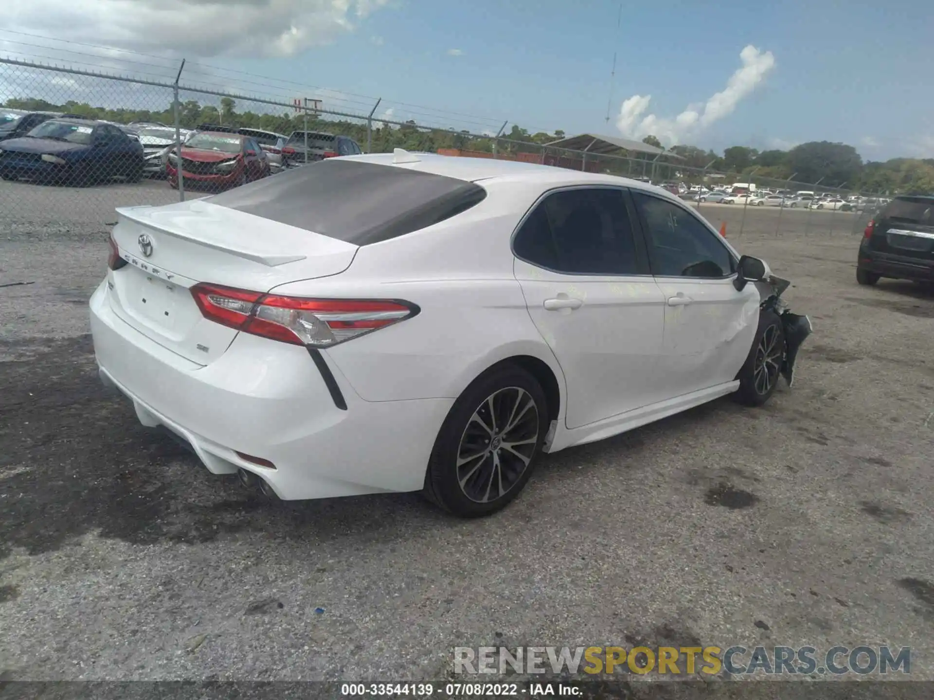 4 Photograph of a damaged car 4T1G11AK3LU501961 TOYOTA CAMRY 2020