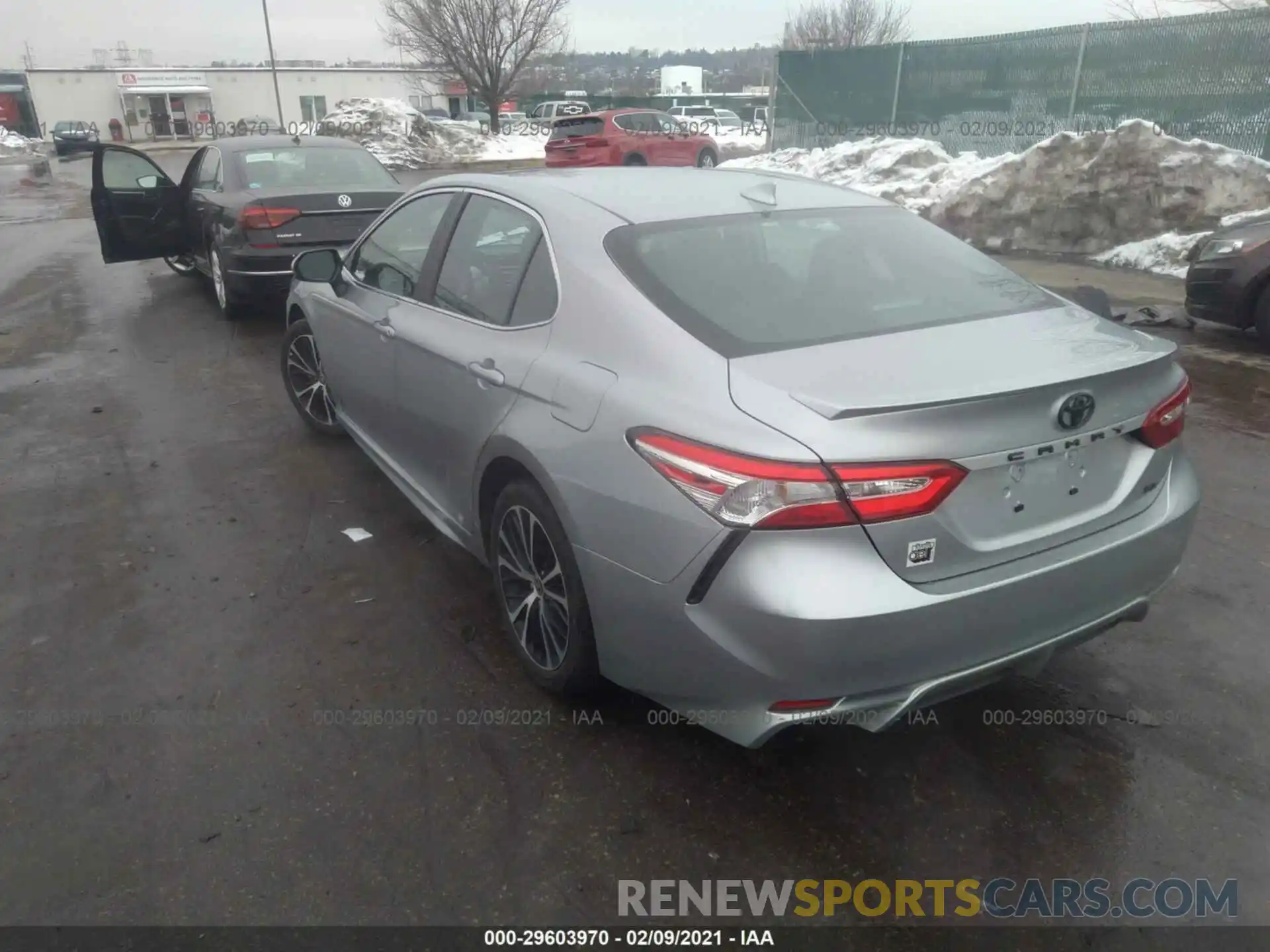 3 Photograph of a damaged car 4T1G11AK3LU503631 TOYOTA CAMRY 2020