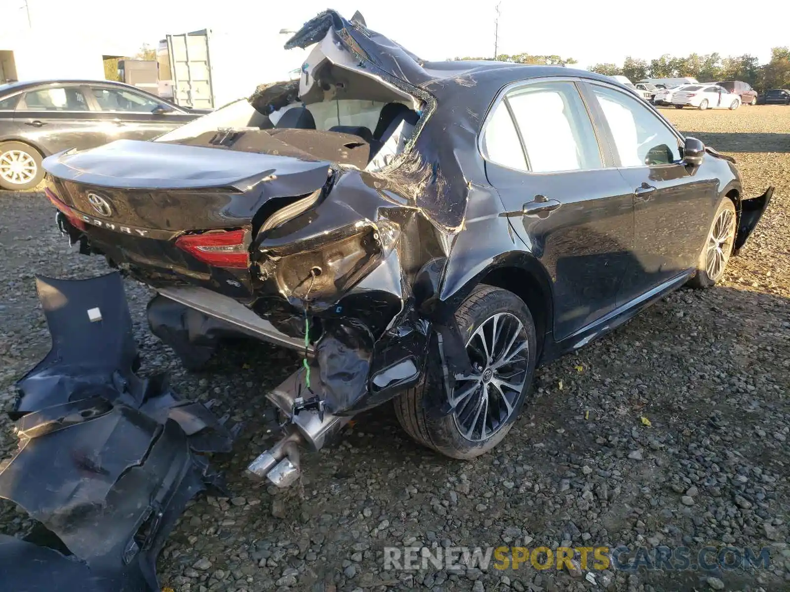 4 Photograph of a damaged car 4T1G11AK3LU504648 TOYOTA CAMRY 2020