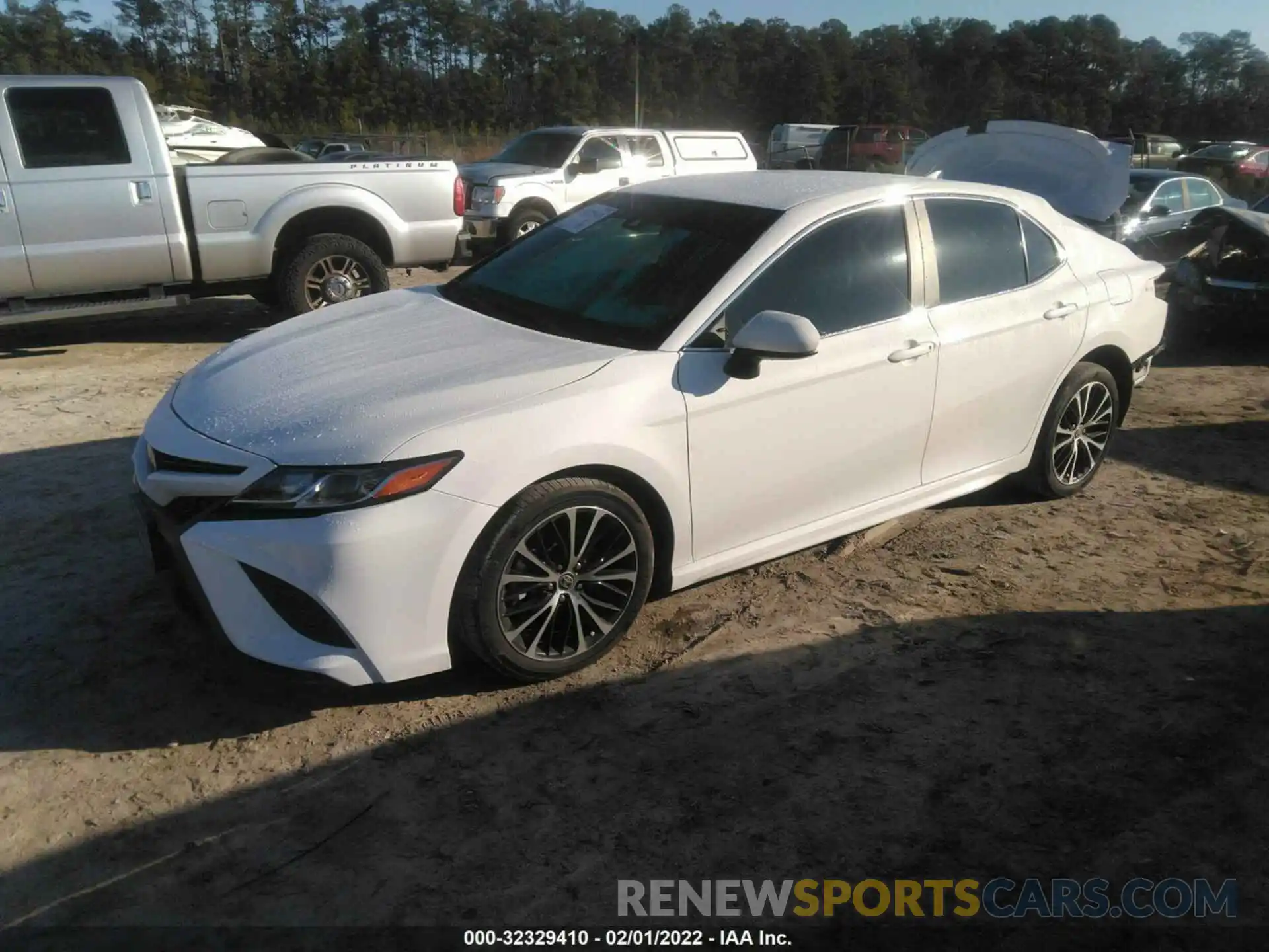 2 Photograph of a damaged car 4T1G11AK3LU505217 TOYOTA CAMRY 2020