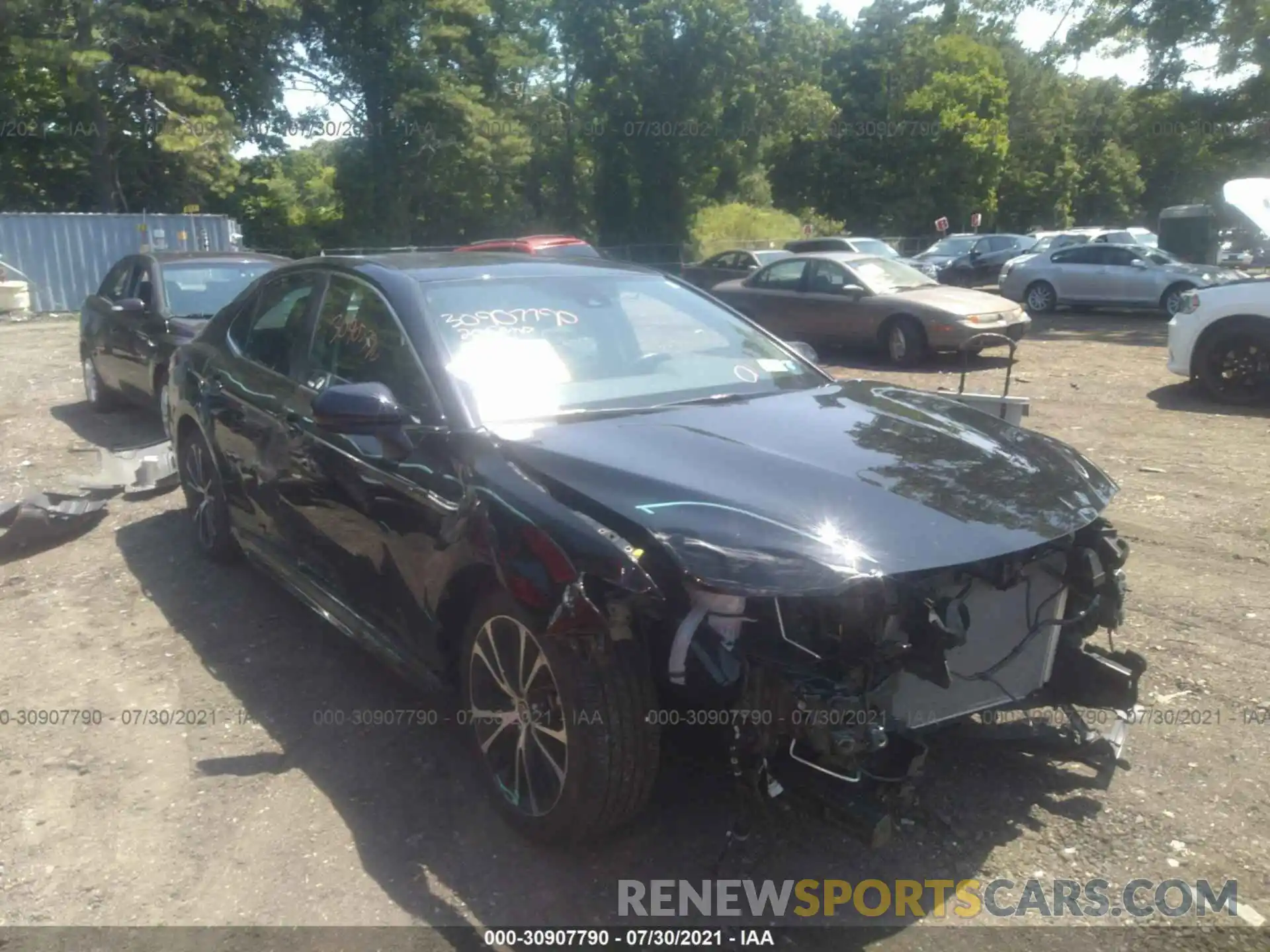 1 Photograph of a damaged car 4T1G11AK3LU506660 TOYOTA CAMRY 2020