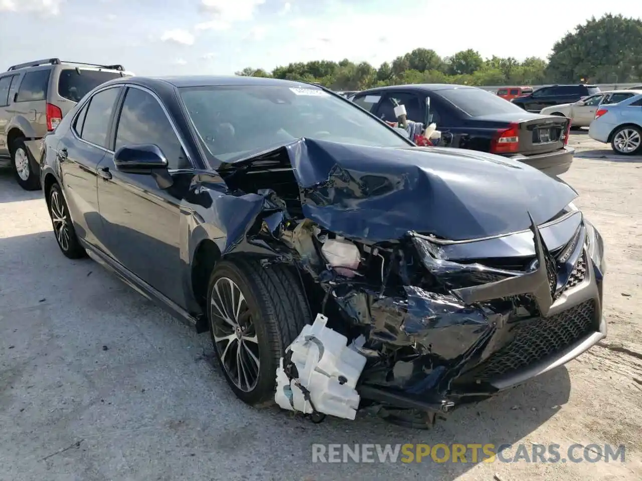 1 Photograph of a damaged car 4T1G11AK3LU508795 TOYOTA CAMRY 2020