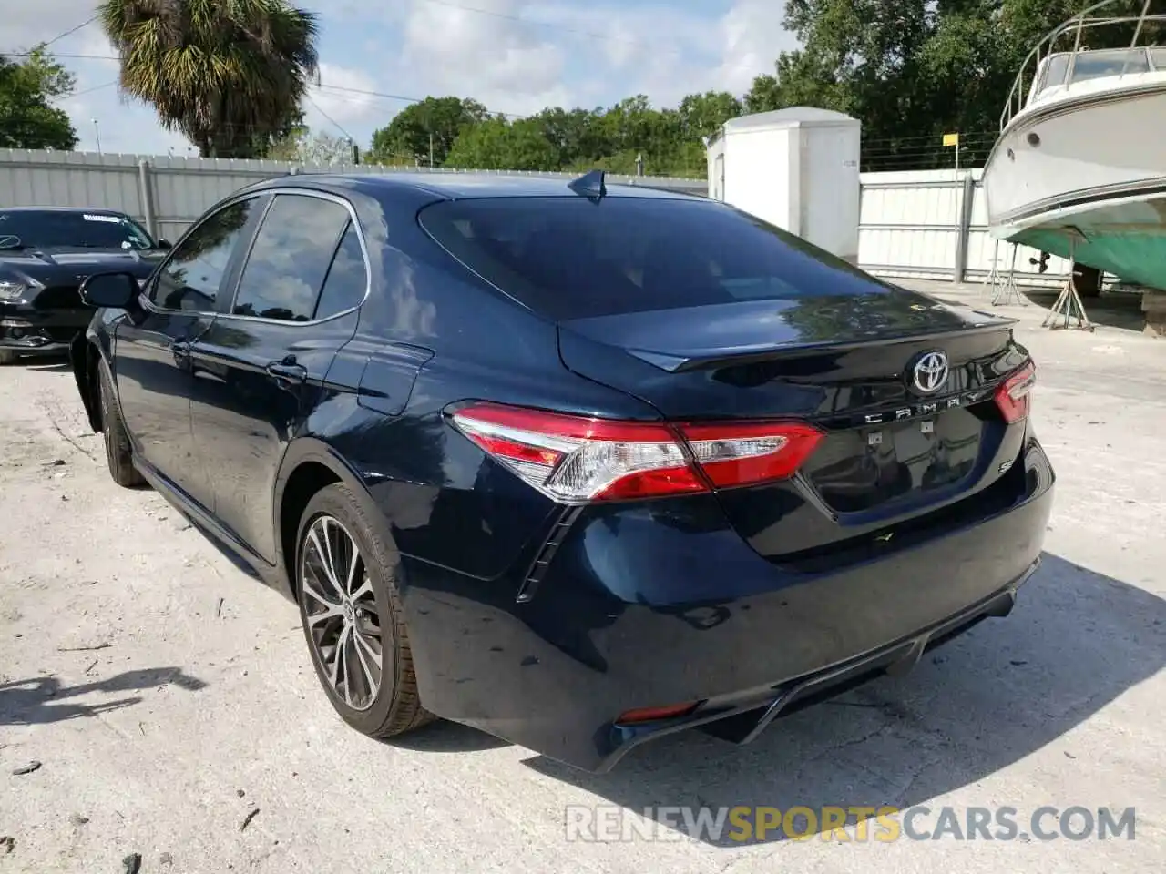 3 Photograph of a damaged car 4T1G11AK3LU508795 TOYOTA CAMRY 2020