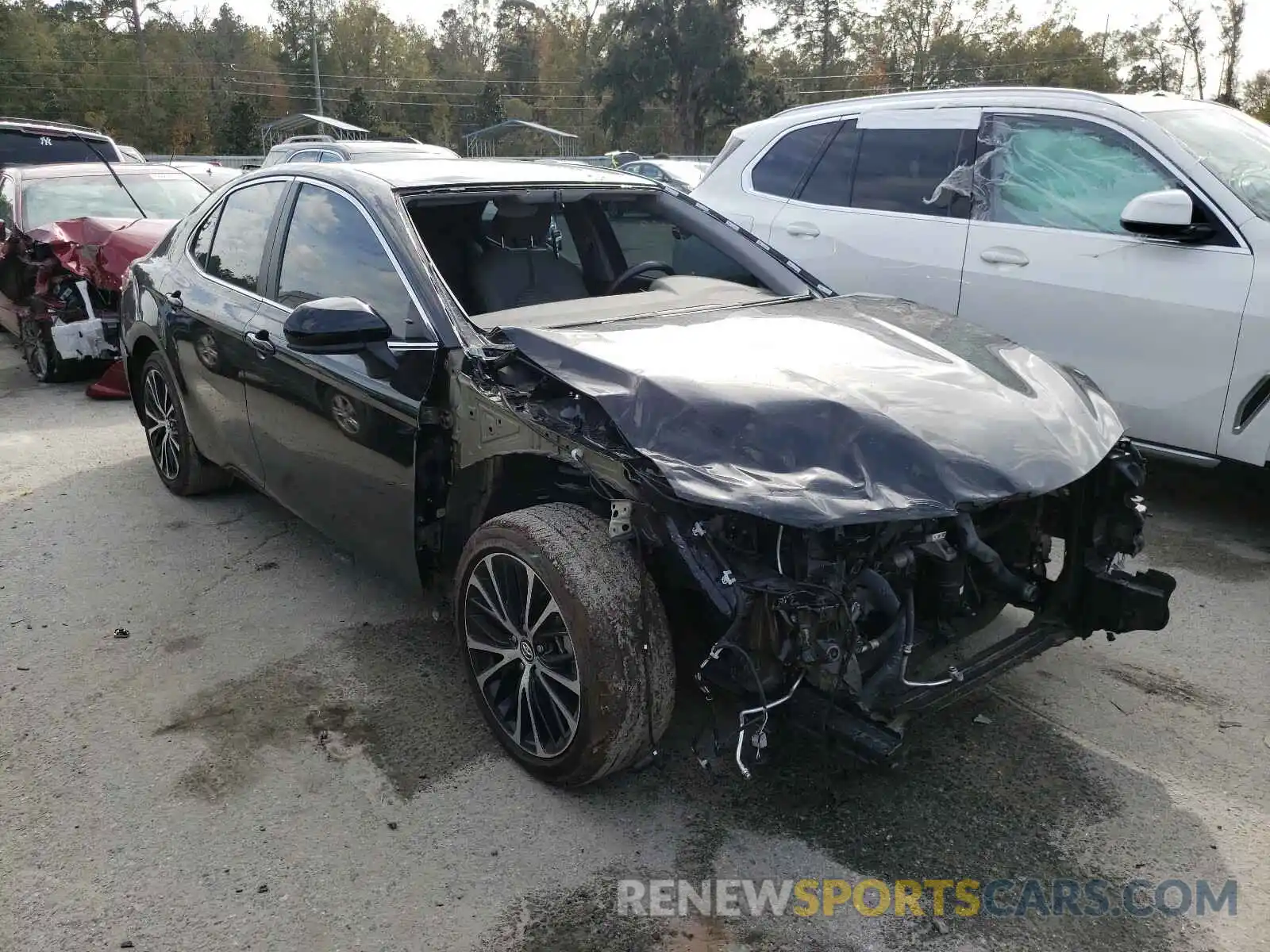 1 Photograph of a damaged car 4T1G11AK3LU857309 TOYOTA CAMRY 2020