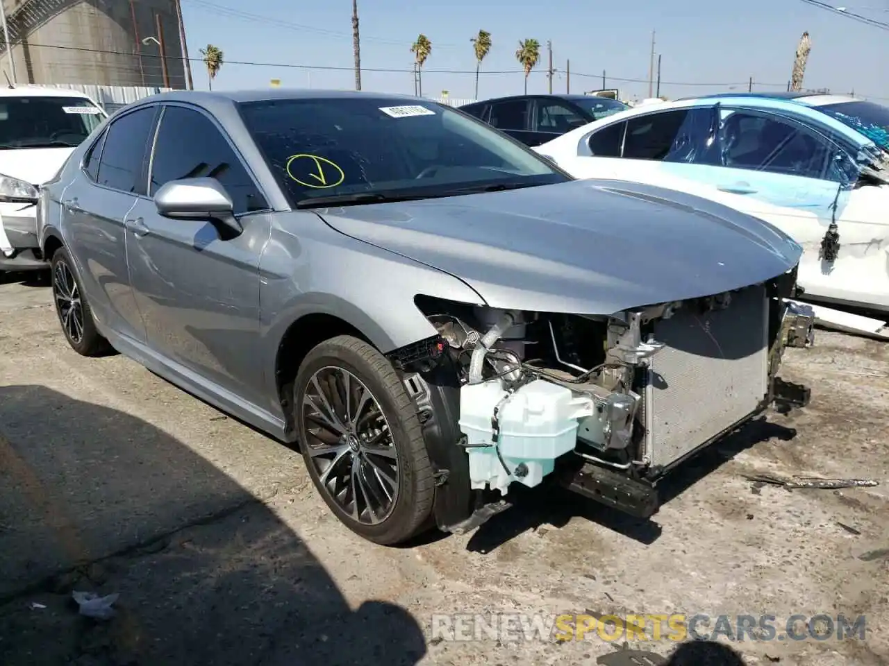 1 Photograph of a damaged car 4T1G11AK3LU858007 TOYOTA CAMRY 2020