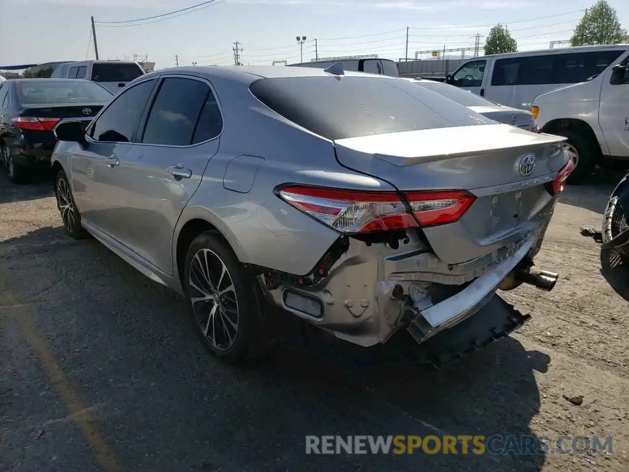 3 Photograph of a damaged car 4T1G11AK3LU858007 TOYOTA CAMRY 2020