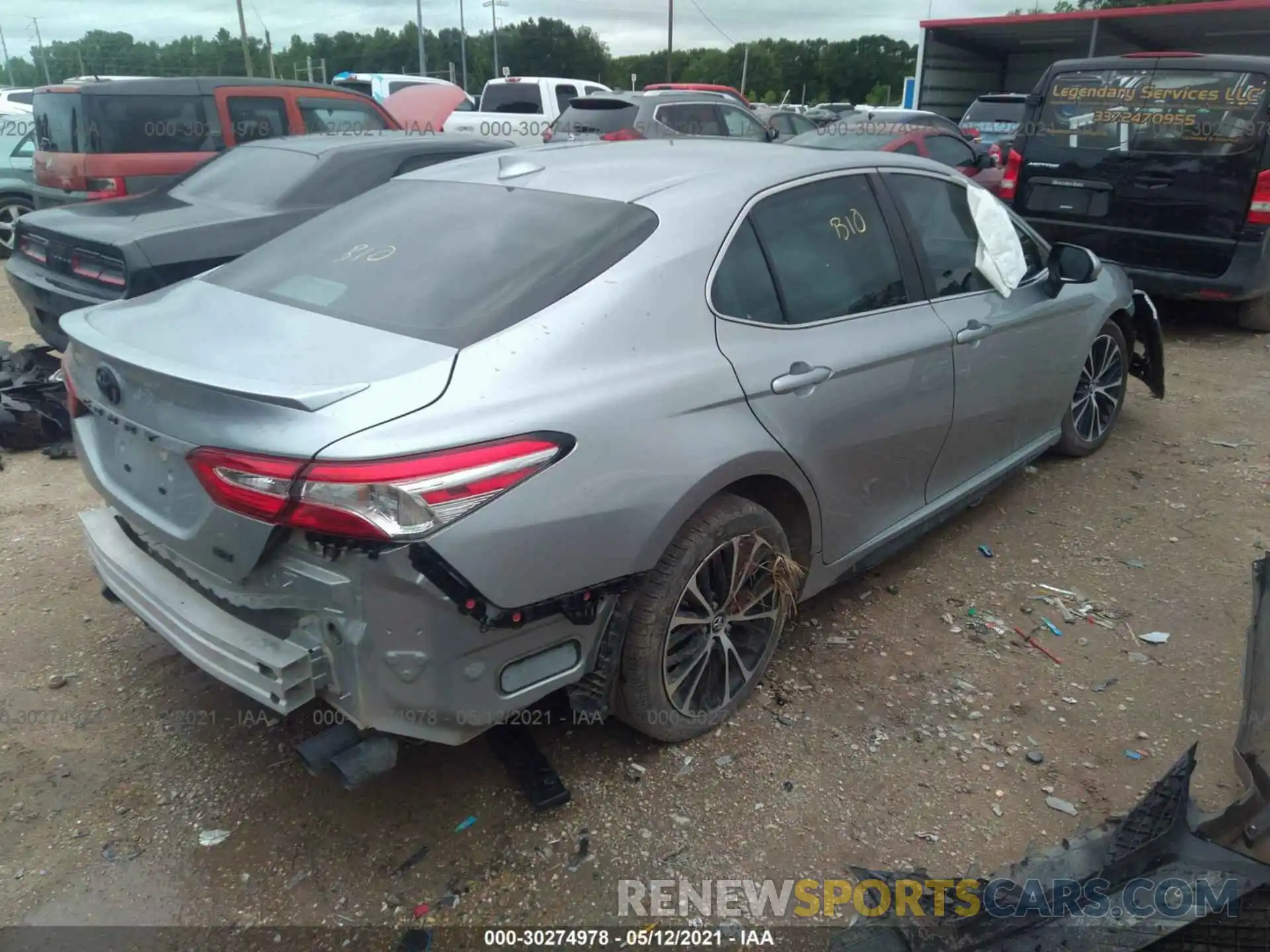 4 Photograph of a damaged car 4T1G11AK3LU870111 TOYOTA CAMRY 2020