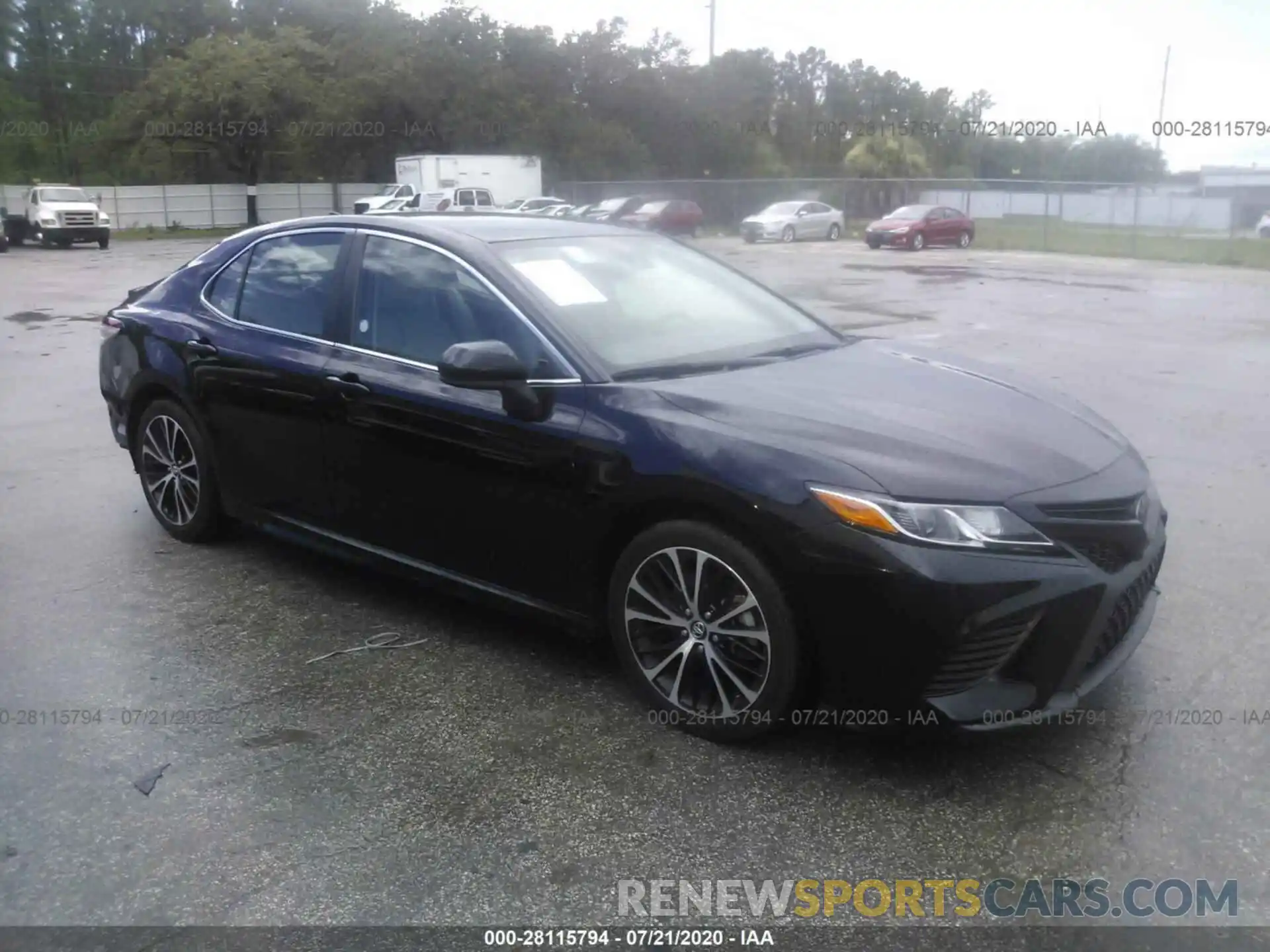 1 Photograph of a damaged car 4T1G11AK3LU870500 TOYOTA CAMRY 2020