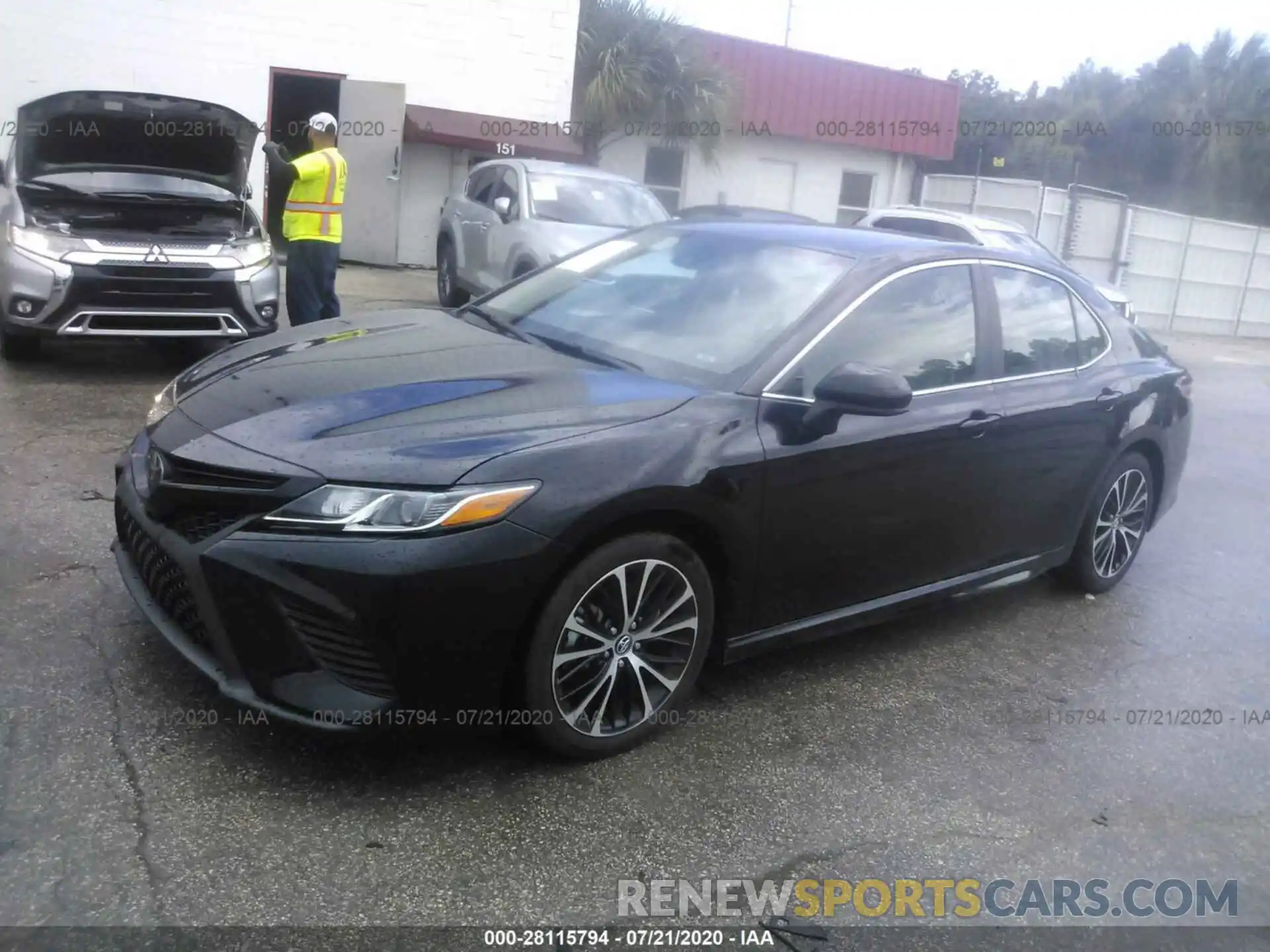 2 Photograph of a damaged car 4T1G11AK3LU870500 TOYOTA CAMRY 2020