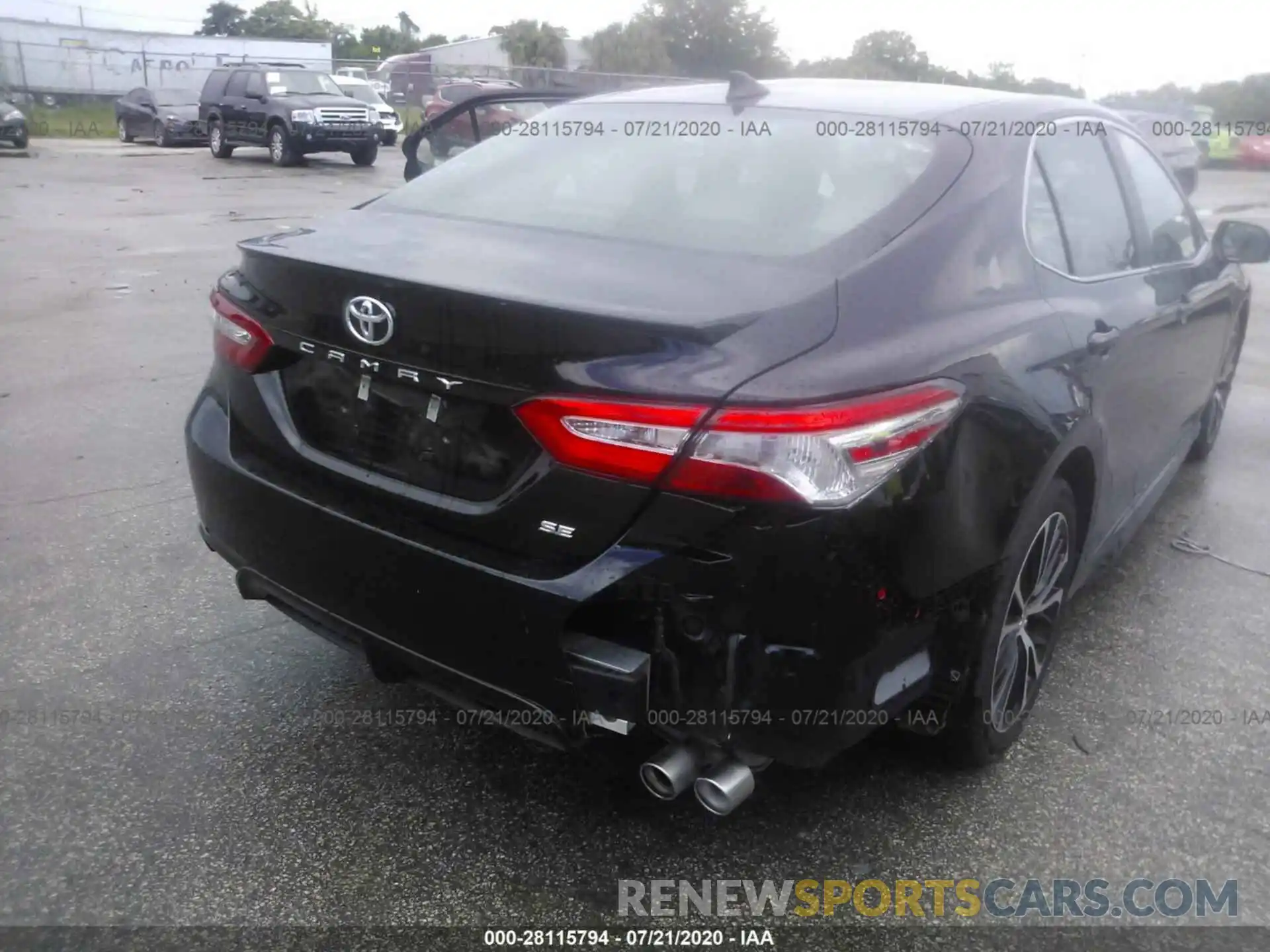 6 Photograph of a damaged car 4T1G11AK3LU870500 TOYOTA CAMRY 2020