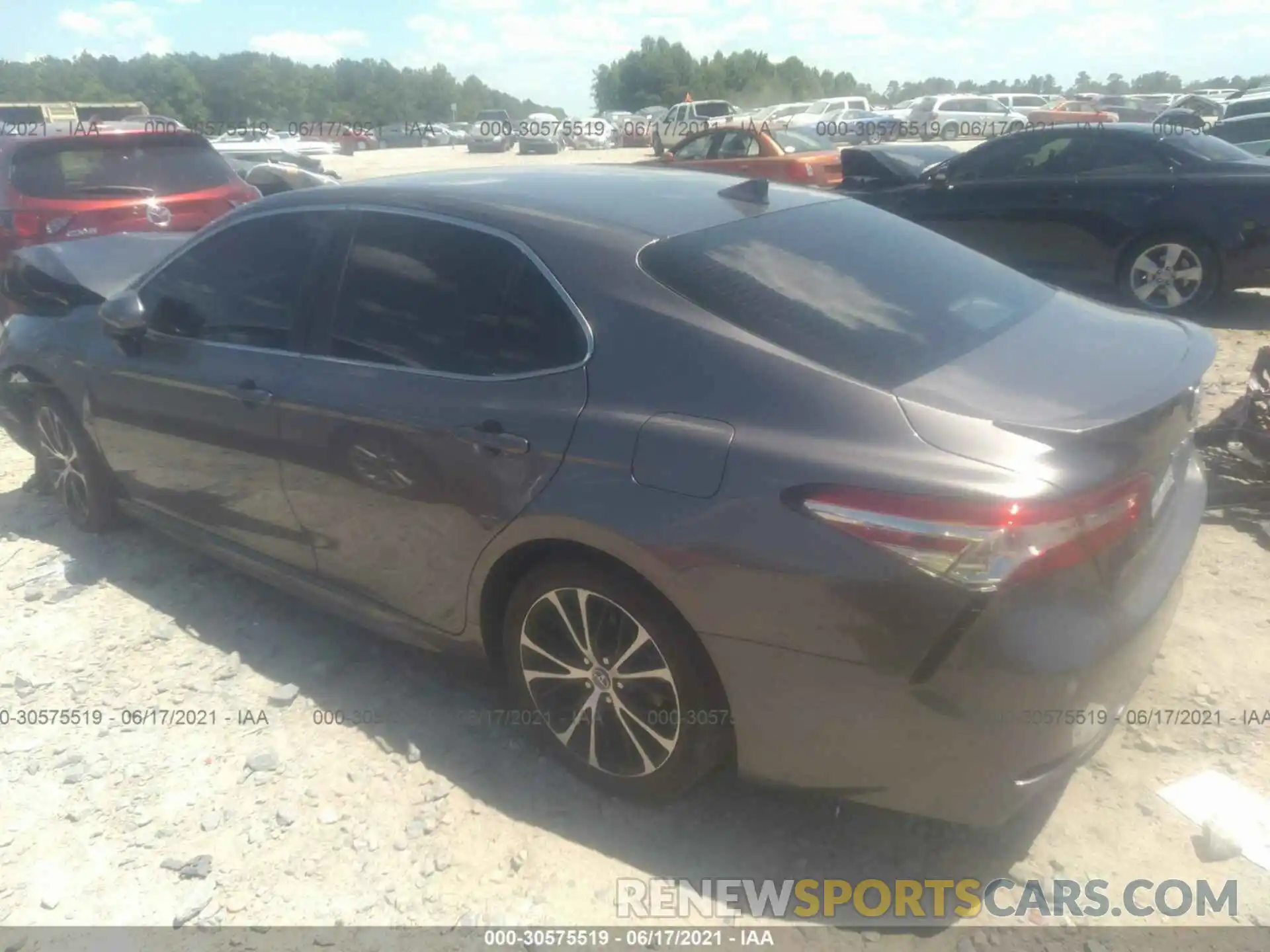 3 Photograph of a damaged car 4T1G11AK3LU875308 TOYOTA CAMRY 2020