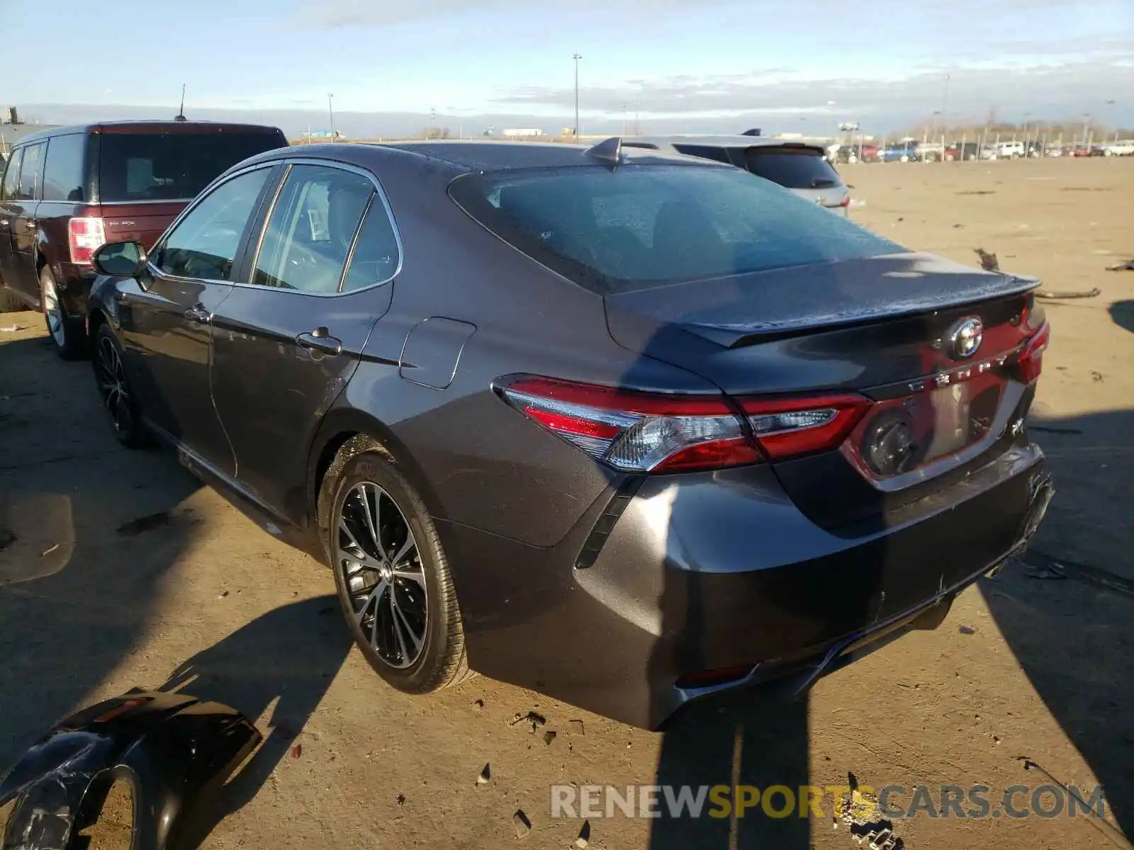 3 Photograph of a damaged car 4T1G11AK3LU875521 TOYOTA CAMRY 2020