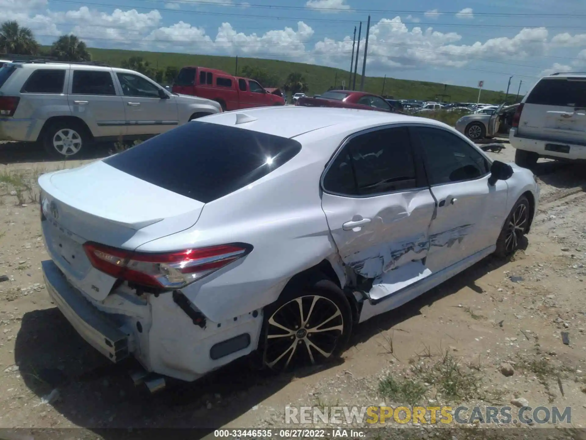 4 Photograph of a damaged car 4T1G11AK3LU879519 TOYOTA CAMRY 2020