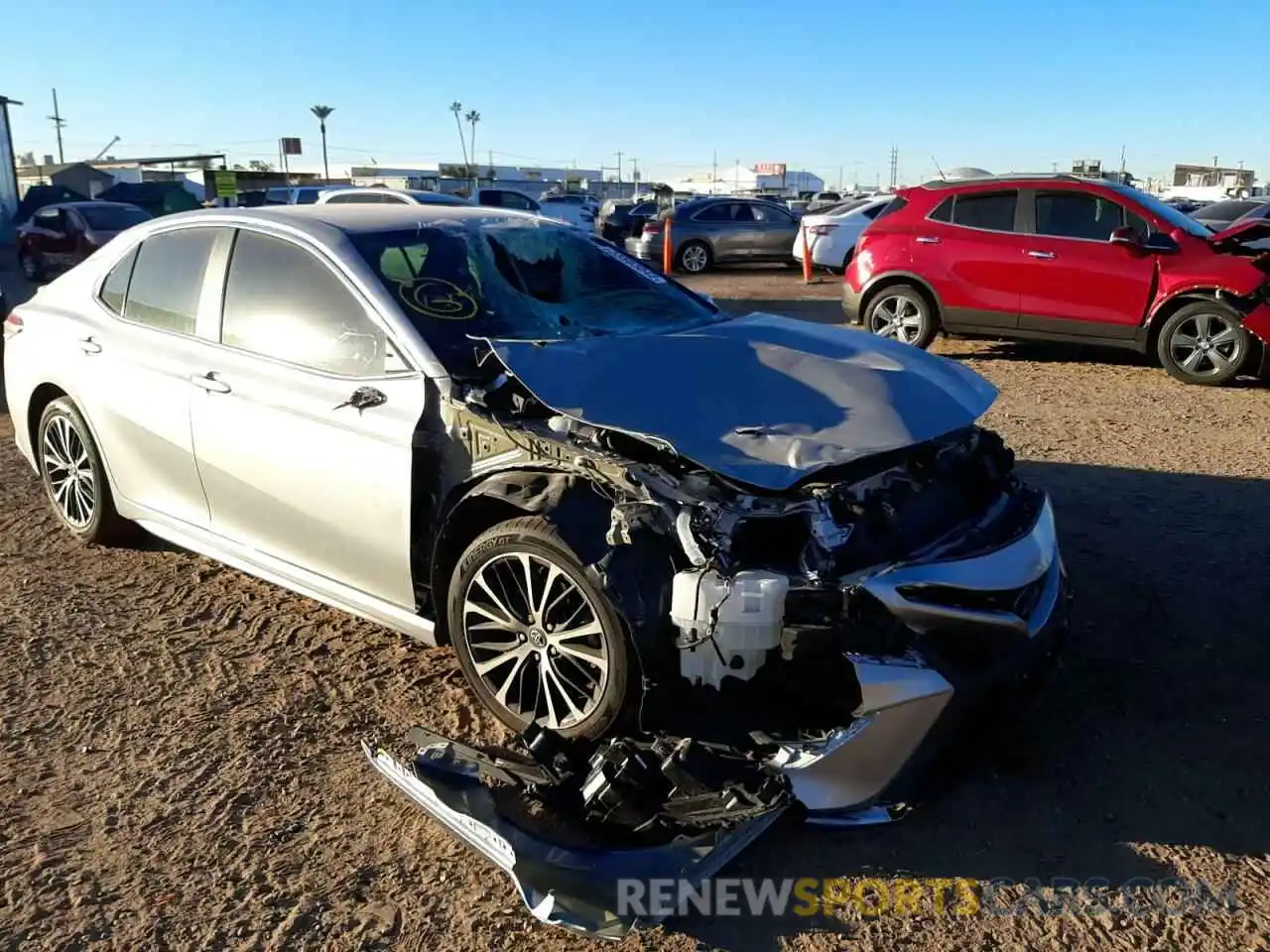 1 Photograph of a damaged car 4T1G11AK3LU883098 TOYOTA CAMRY 2020