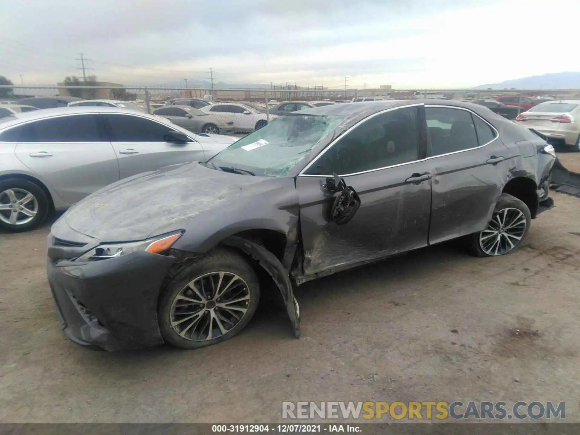 2 Photograph of a damaged car 4T1G11AK3LU884140 TOYOTA CAMRY 2020