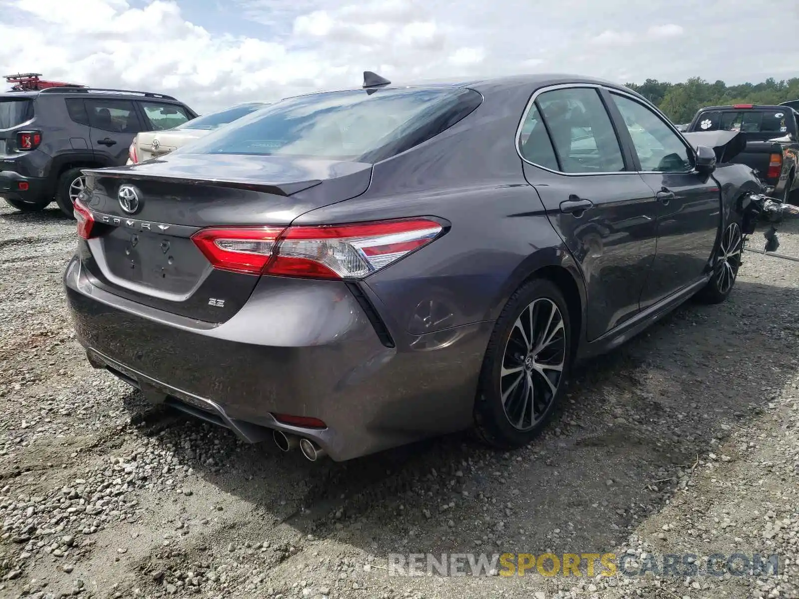 4 Photograph of a damaged car 4T1G11AK3LU888222 TOYOTA CAMRY 2020