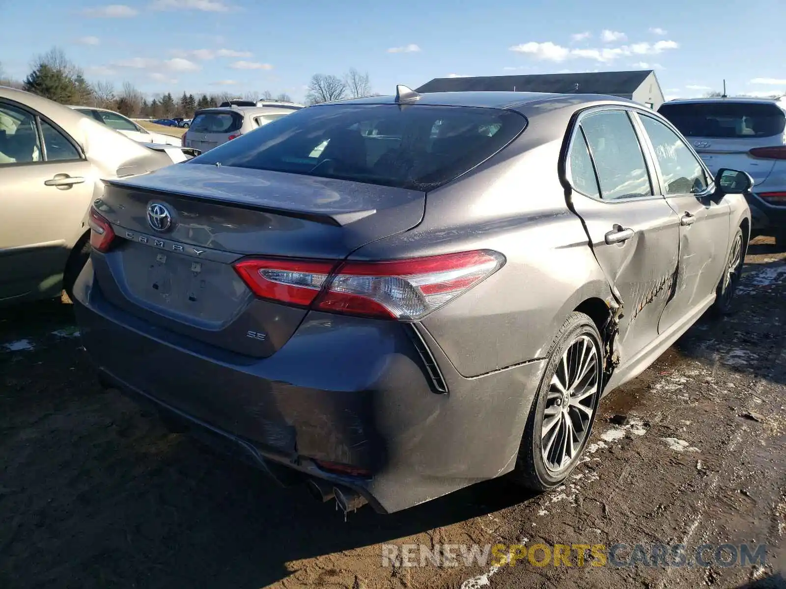 4 Photograph of a damaged car 4T1G11AK3LU888236 TOYOTA CAMRY 2020