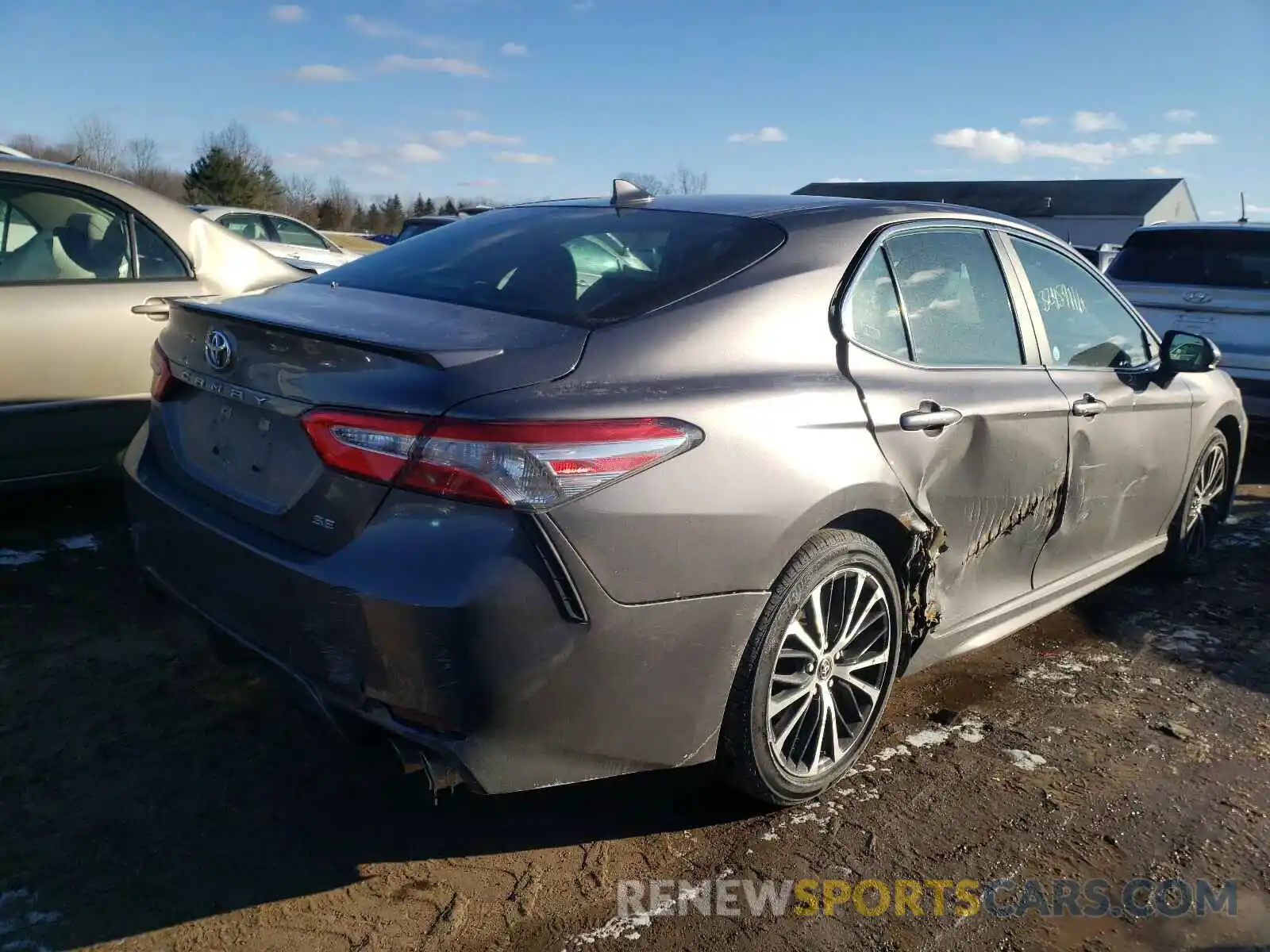 9 Photograph of a damaged car 4T1G11AK3LU888236 TOYOTA CAMRY 2020