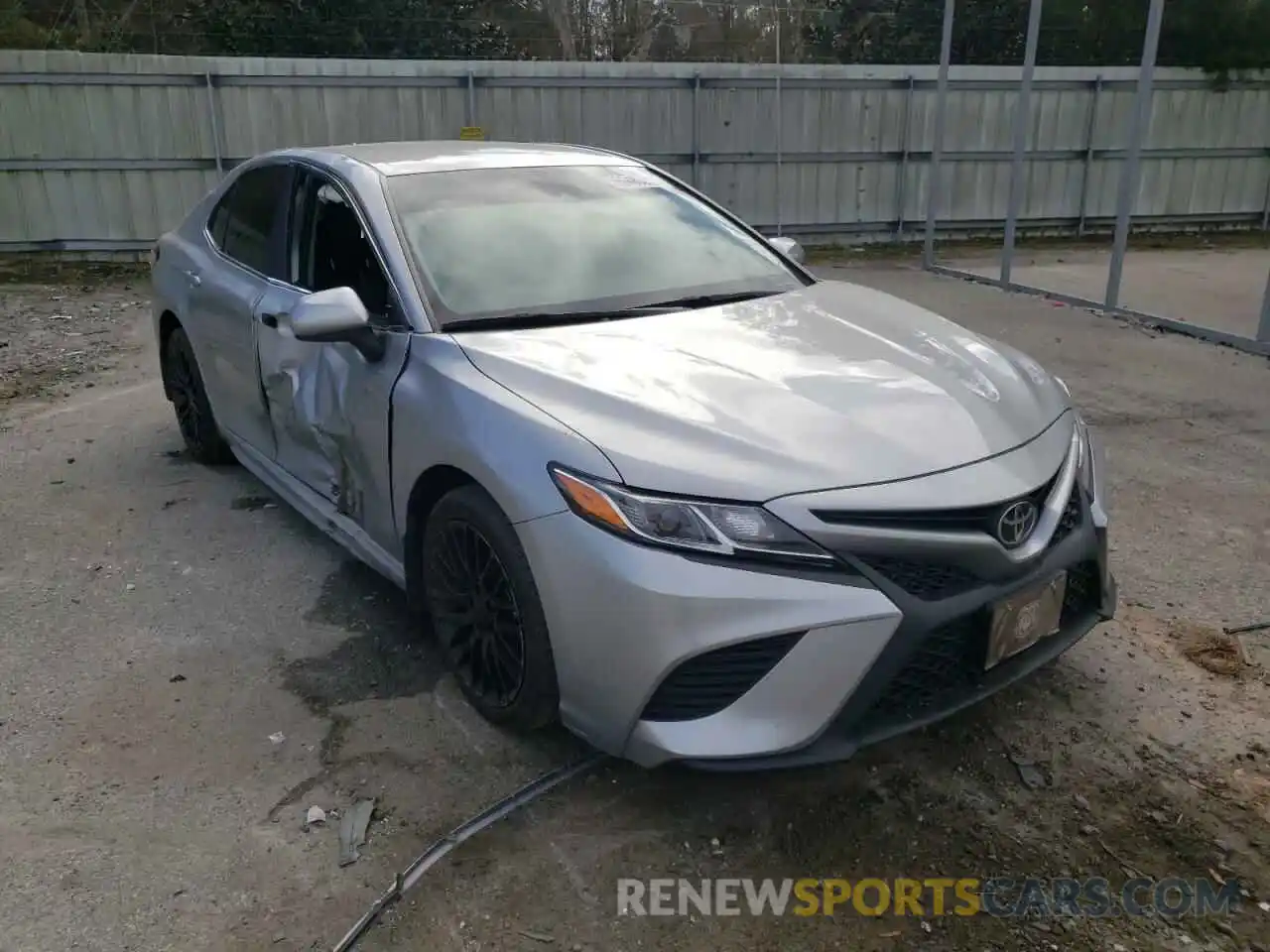 1 Photograph of a damaged car 4T1G11AK3LU891914 TOYOTA CAMRY 2020