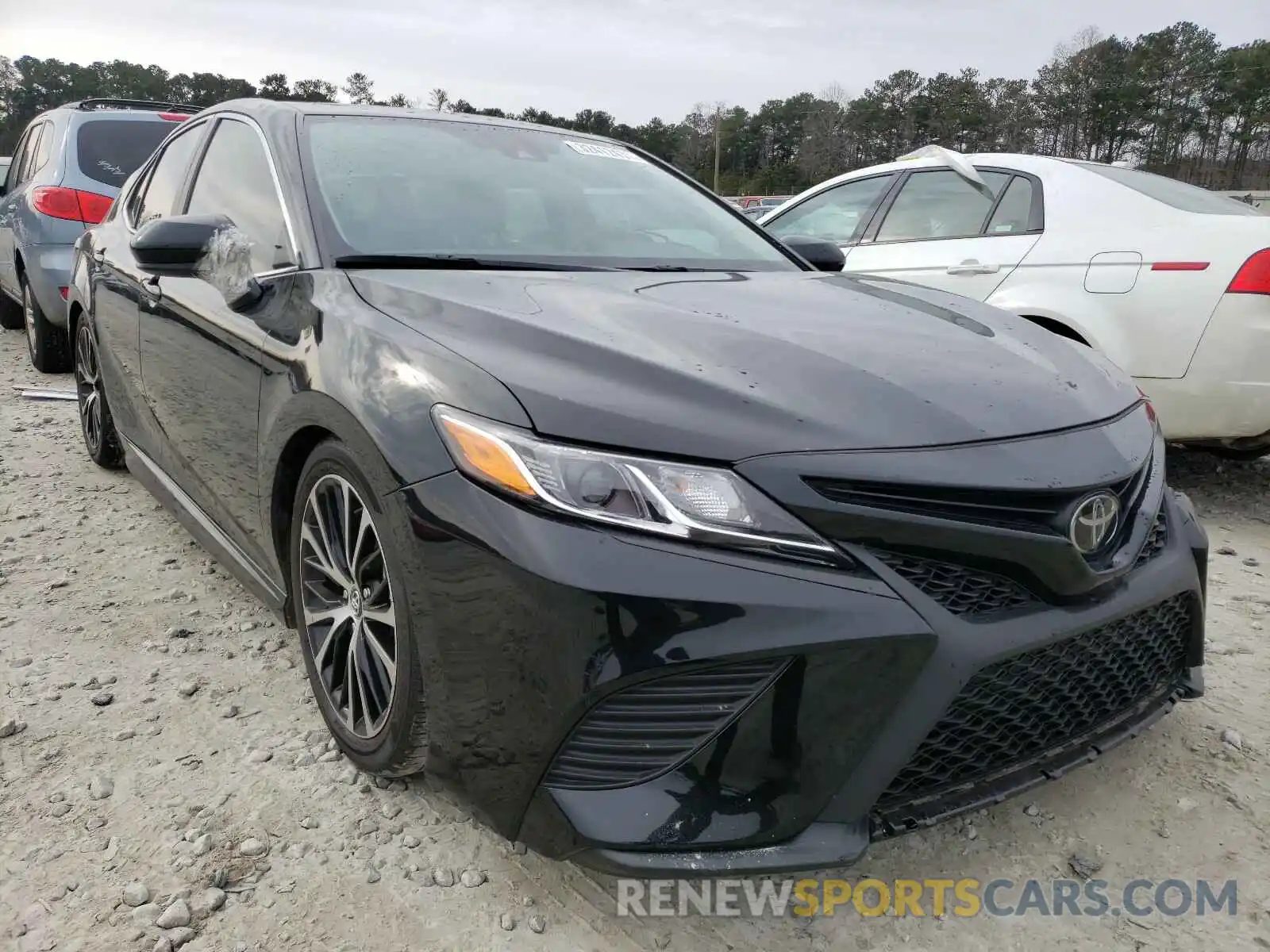 1 Photograph of a damaged car 4T1G11AK3LU892870 TOYOTA CAMRY 2020